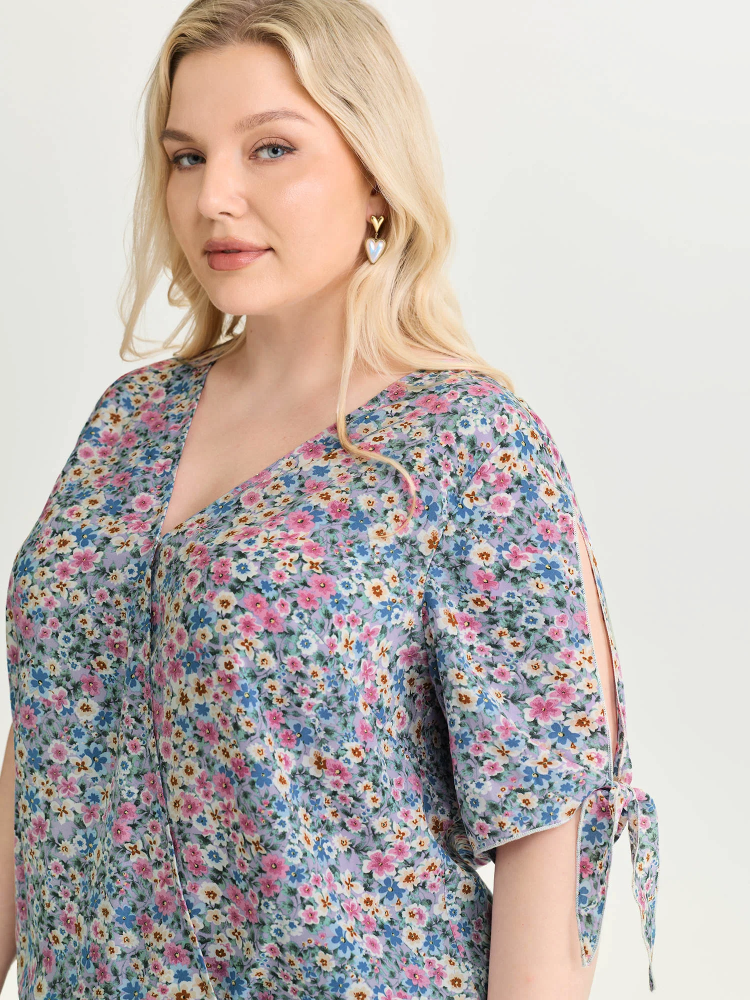 Floral Print Adjustable Sleeve Tie Blouse - Image 2