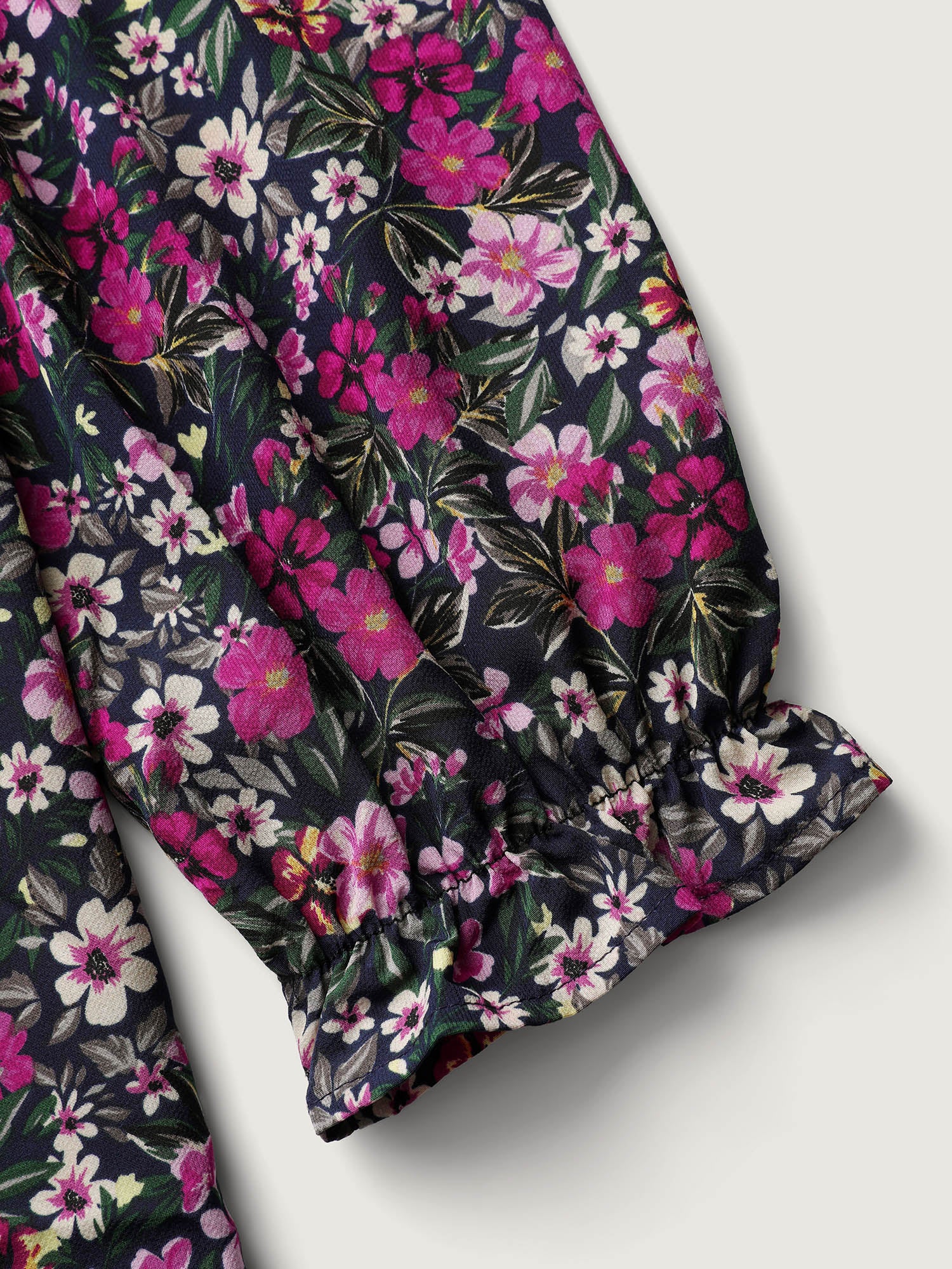 Floral Print Back Bowknot Blouse - Image 6