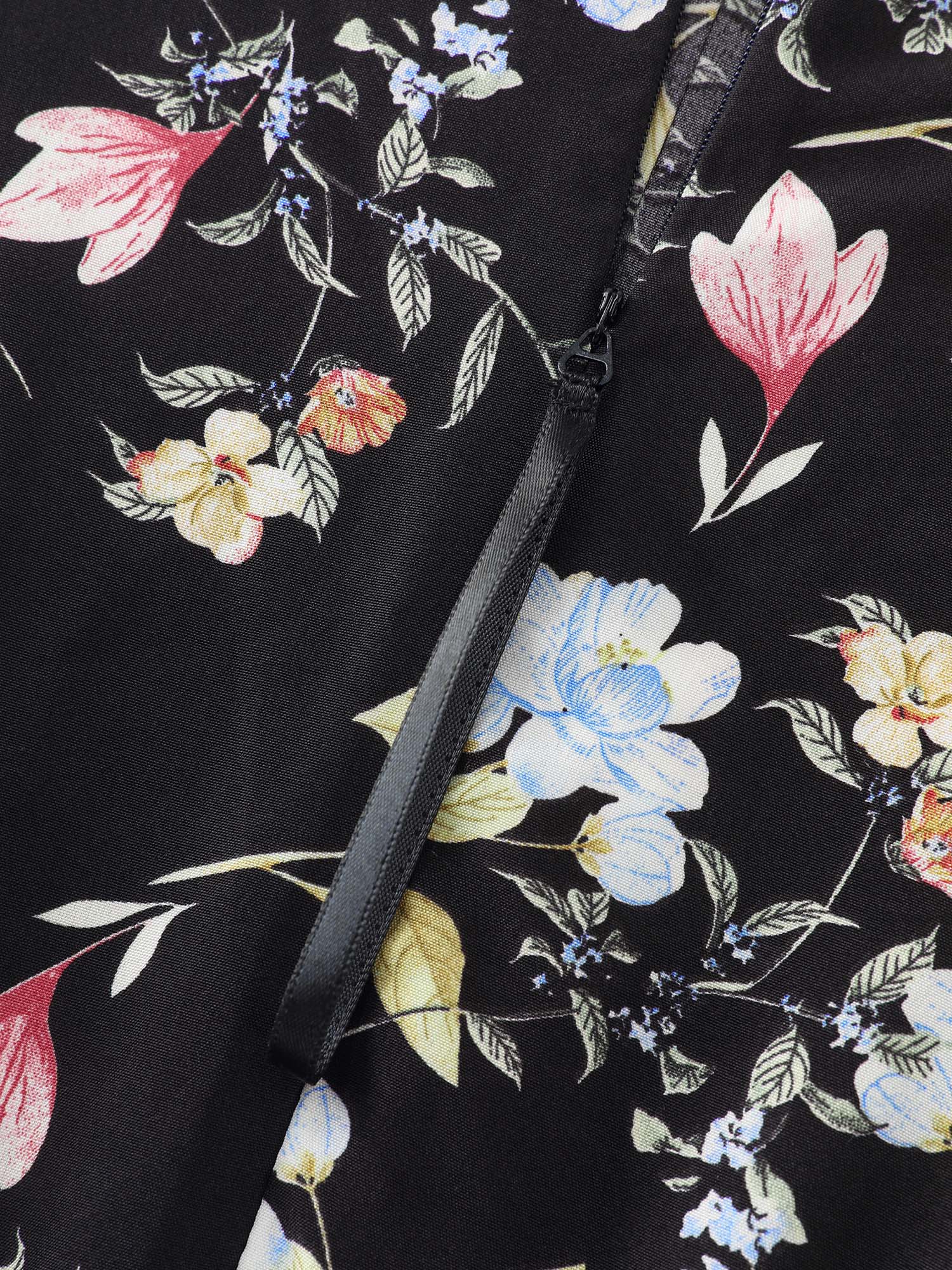 Floral Print Belted Plicated Detail Jumpsuit - Image 5