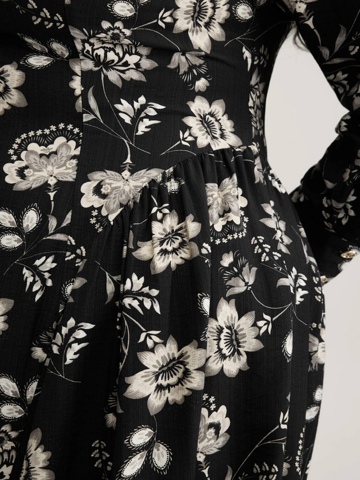 Floral Print Boat Neckline Midi Dress - Image 3