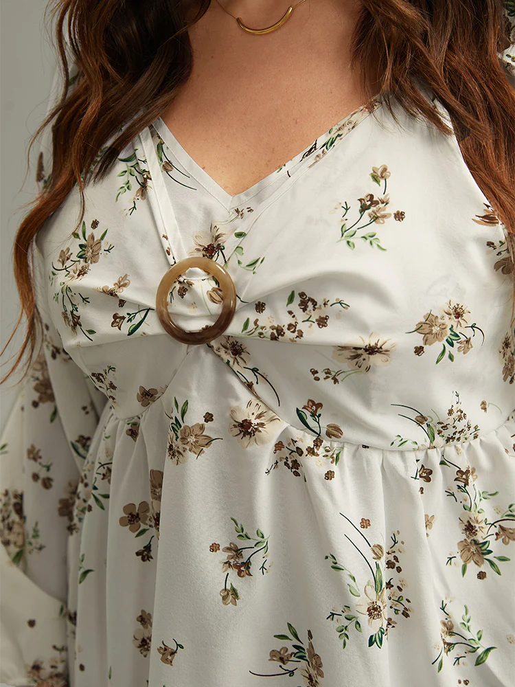 Floral Print Buckle Detail Gathered Bell Sleeve Blouse - Image 5