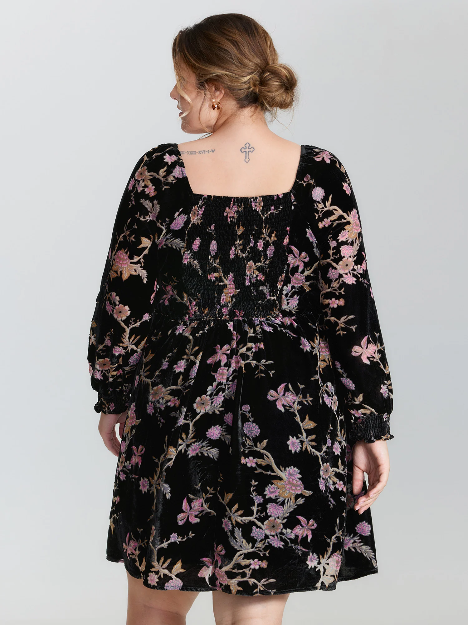 Floral Print Bust-Ease Luxe Knee-Length Dress - Image 4