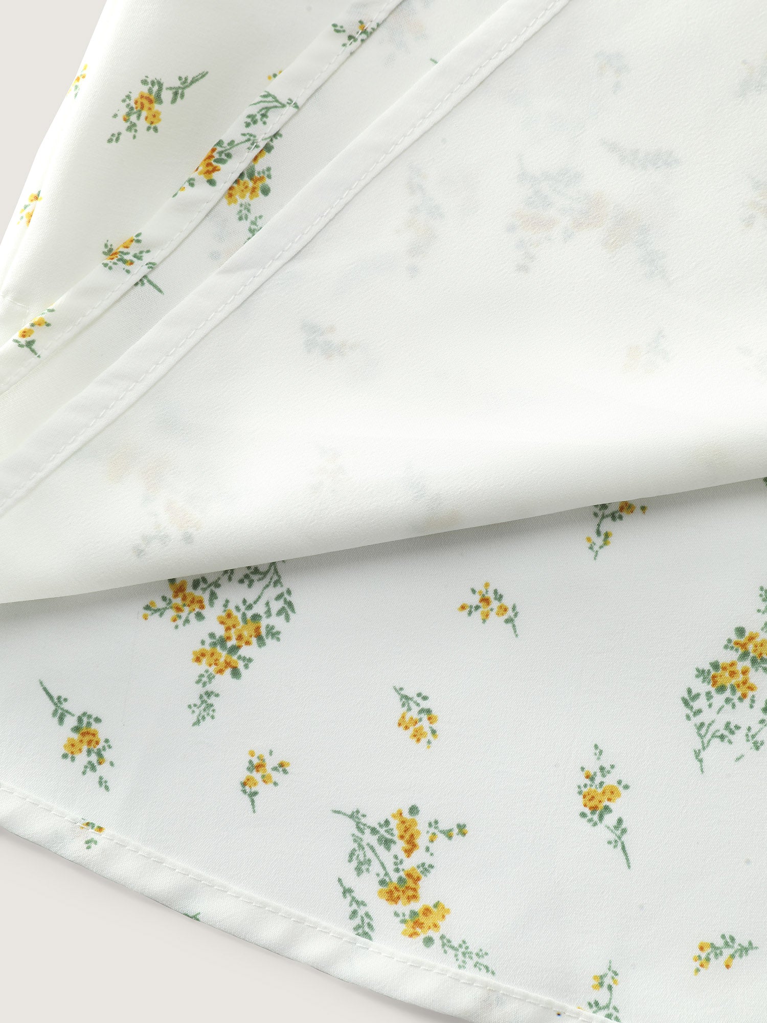 Floral Print Button Detail Color Contrast Blouse - Image 7
