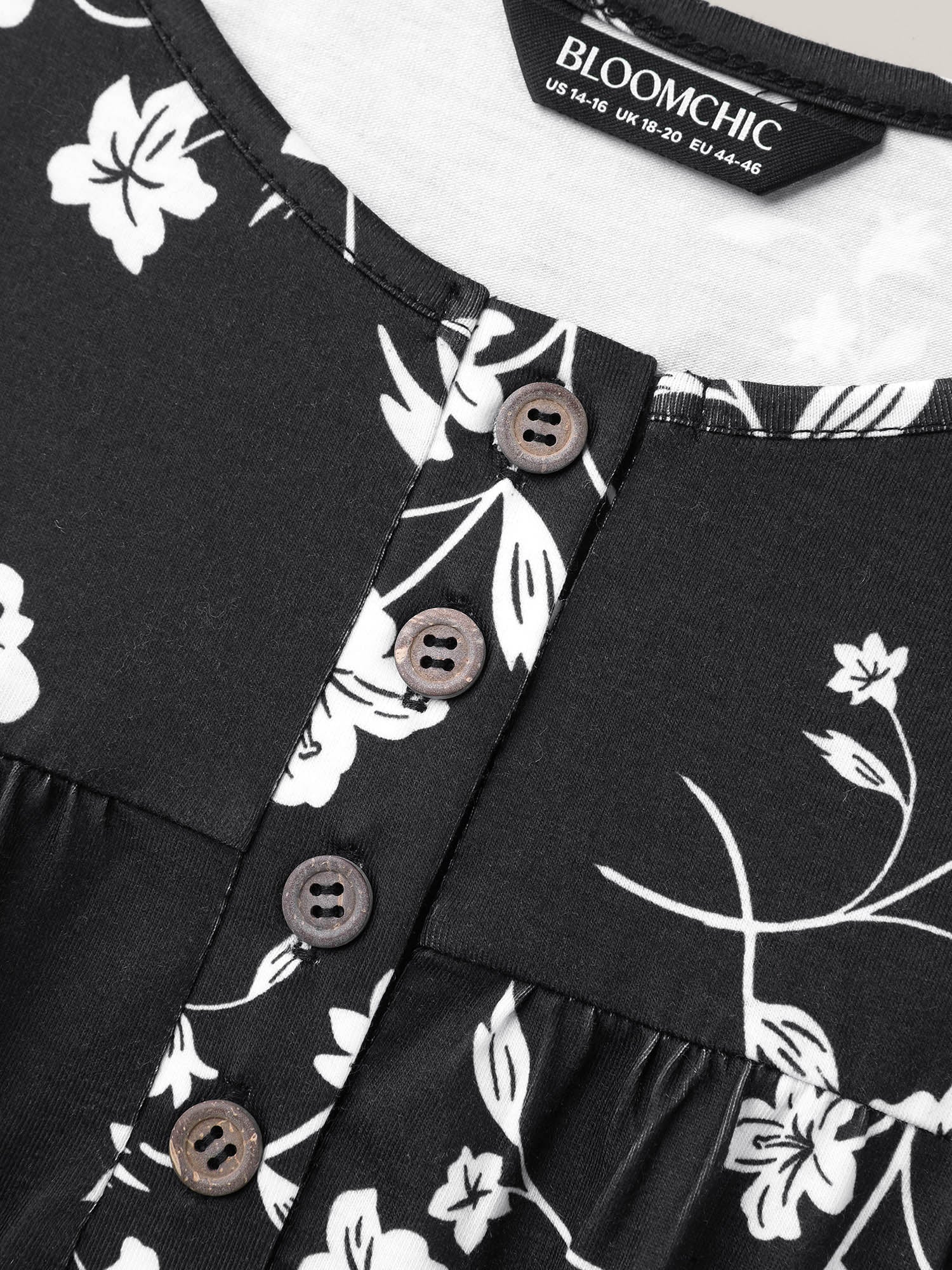 Floral Print Button Placket Pleated T-Shirt - Image 5