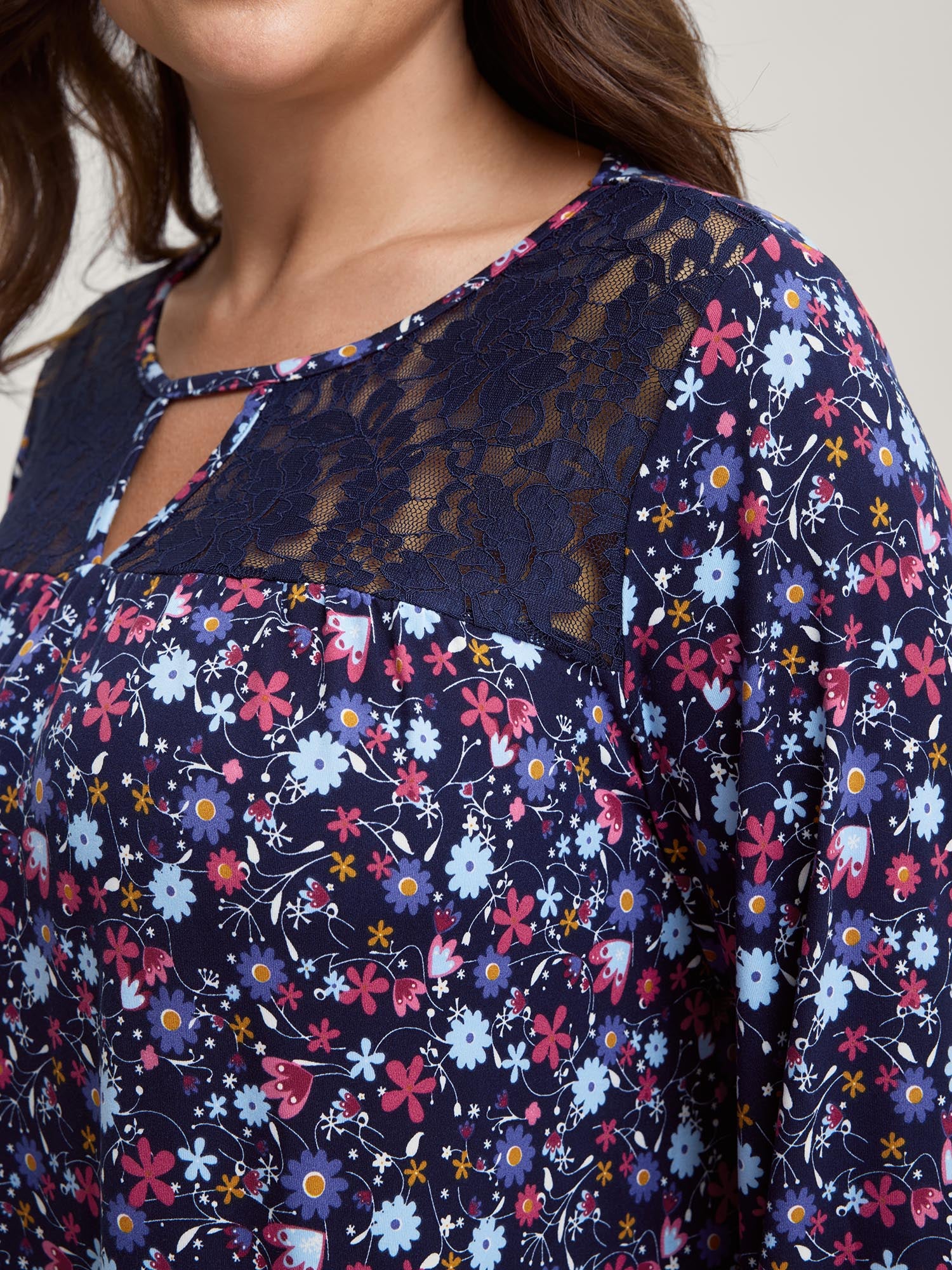Floral Print Contrast Flowy Knit Top - Image 2