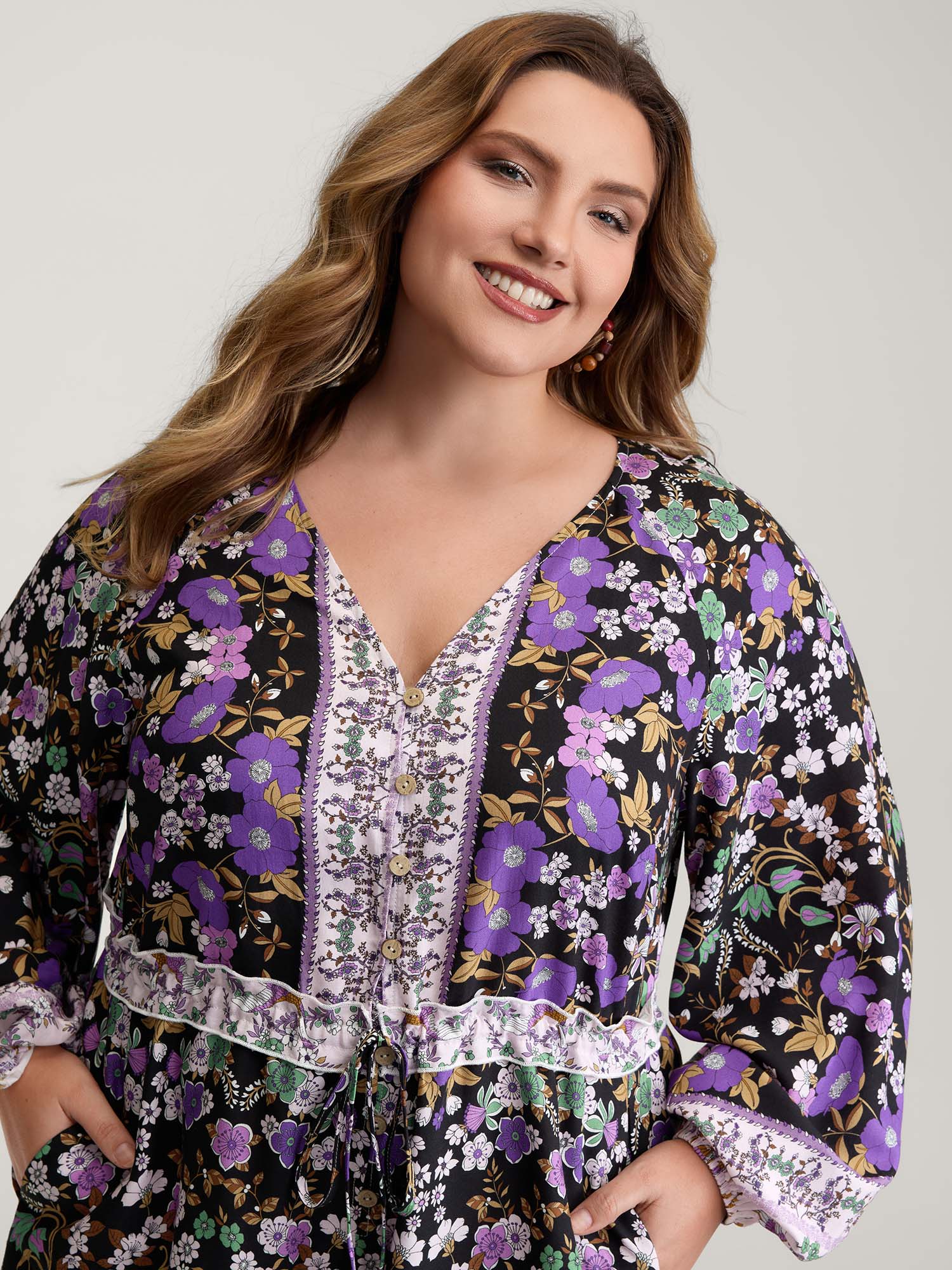 Floral Print Contrast Ruffled Trim Romper - Image 2