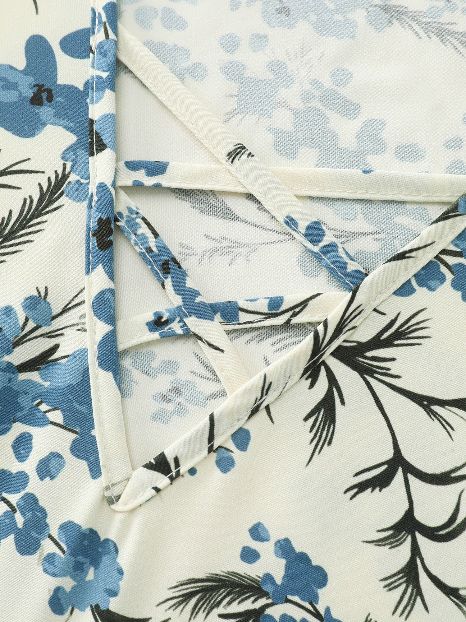 Floral Print Cut-Out Neckline Blouse - Image 5