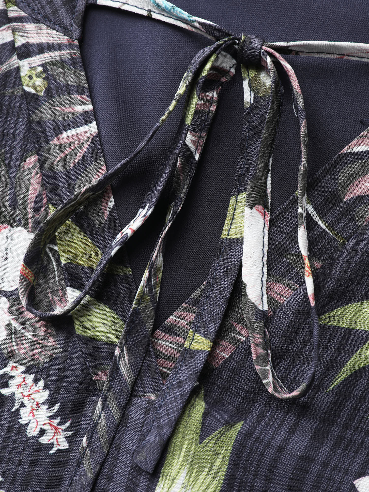 Floral Print Drawstring Split Neckline Blouse - Image 5