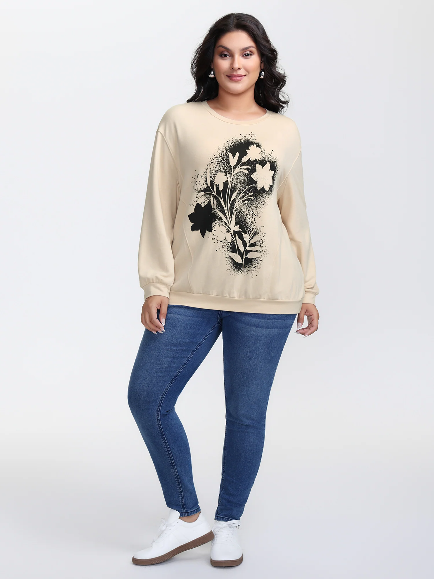 Floral Print Drop Shoulder Relaxed-Fit Sweatshirt - Image 3
