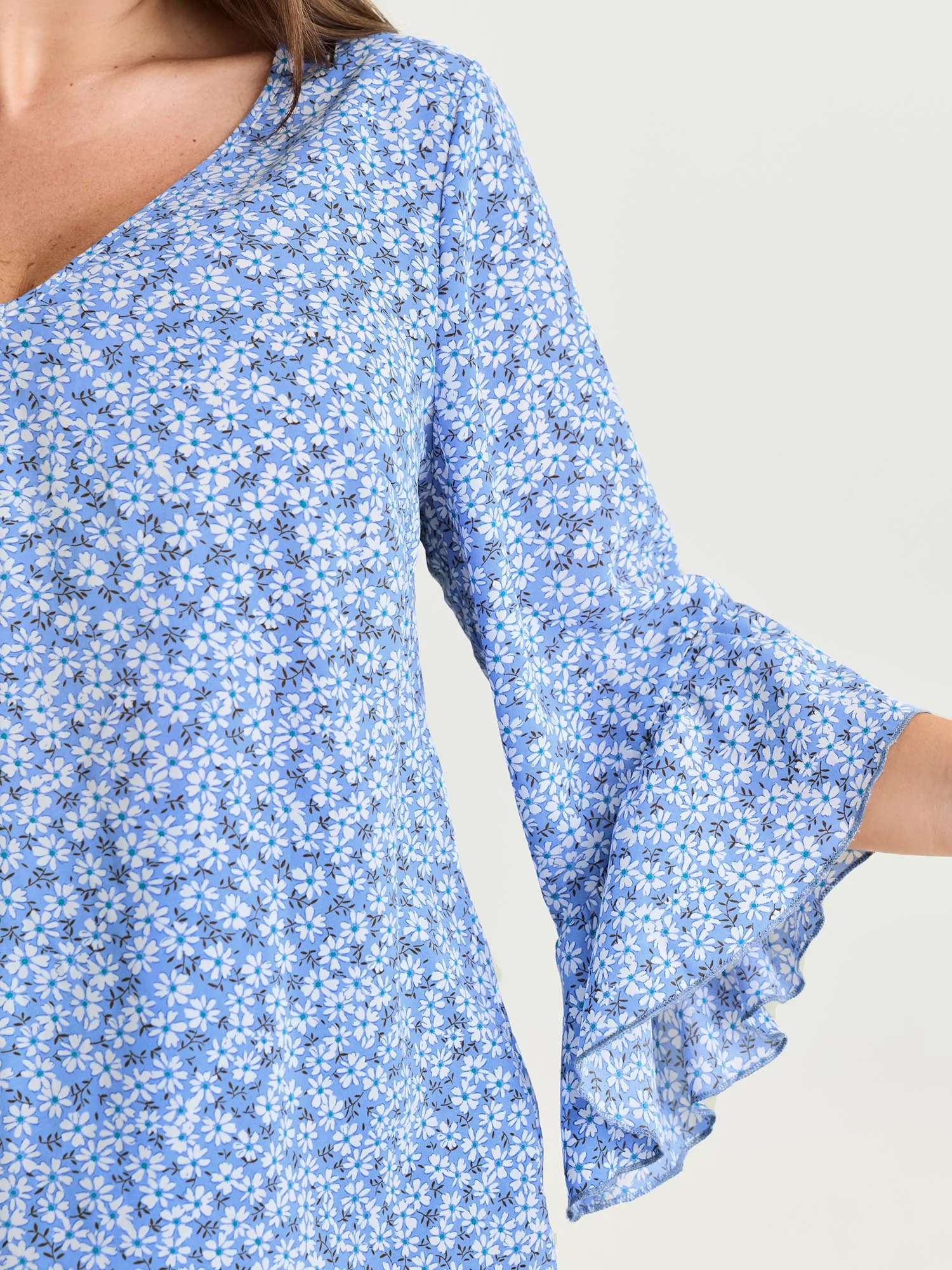 Floral Print Flared Ruffled Sleeve Blouse - Image 2