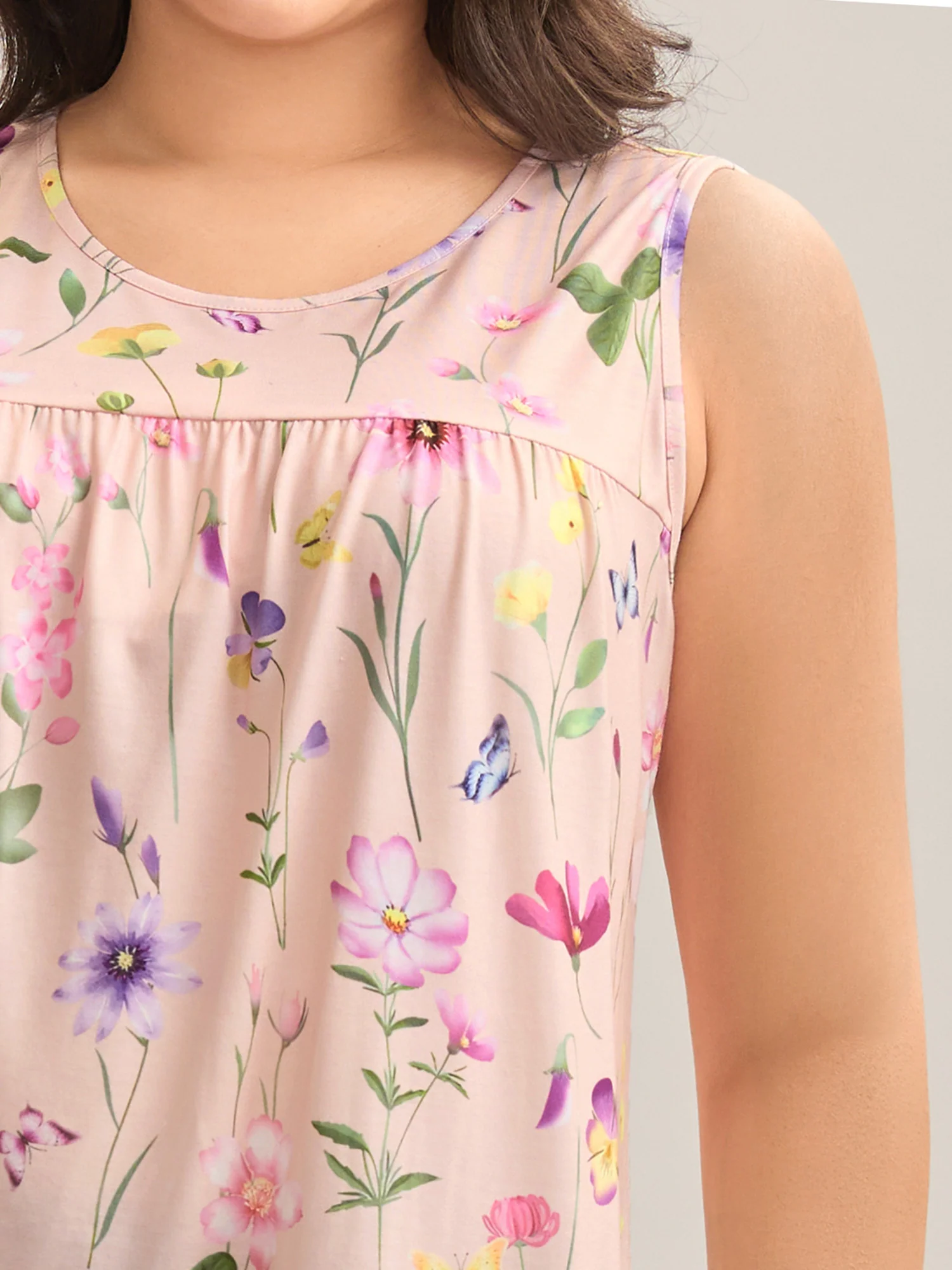 Floral Print Flowy Pleated Tank Top - Image 2
