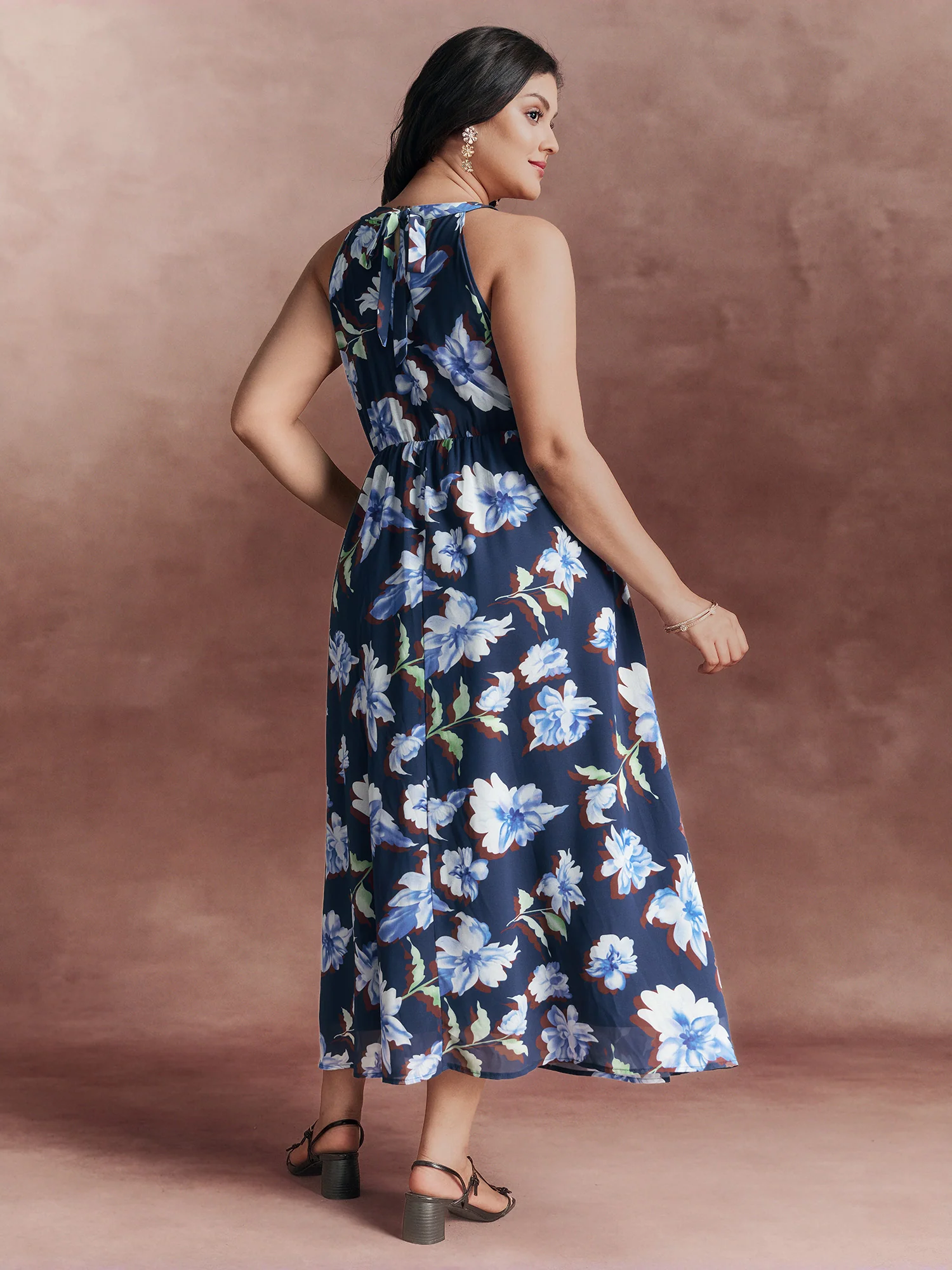 Floral Print Halter Neck Slit Maxi Dress - Image 4