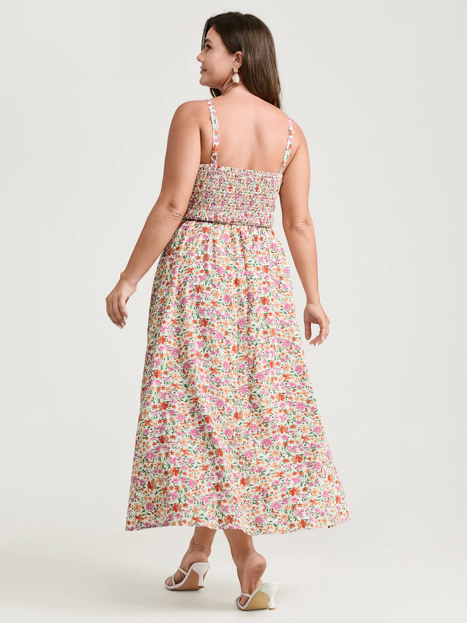 Floral Print Halter Neckline Flowy Maxi Dress - Image 4