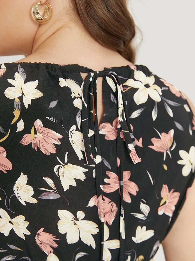 Floral Print Halter Shirred Pocket Ruffle Hem Dress - Image 9