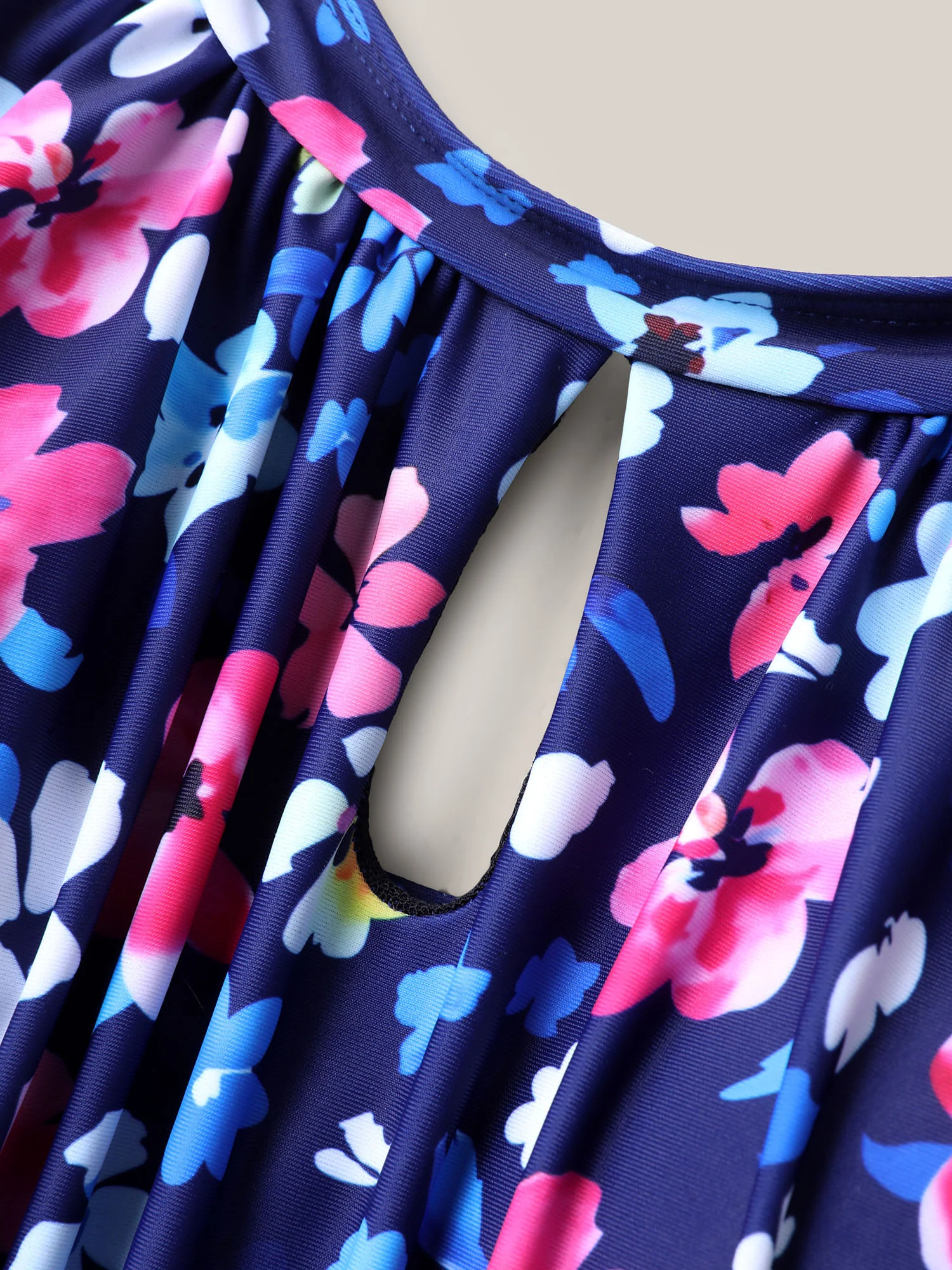 Floral Print Keyhole Pockets Swim Romper - Image 6
