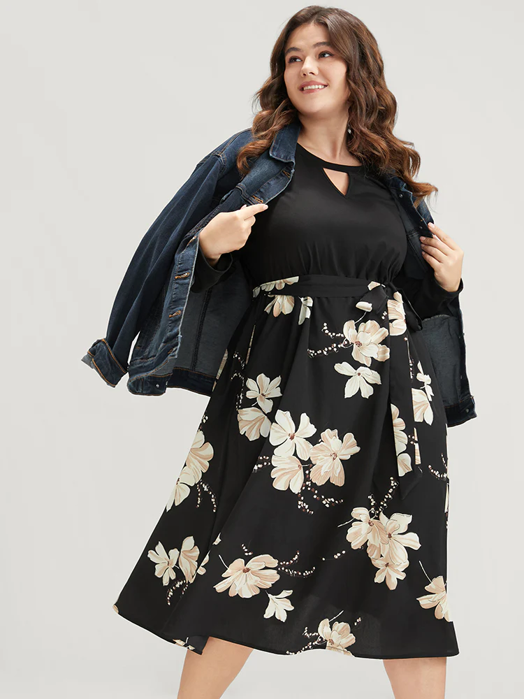 Floral Print Keyhole Round Neck Pocket Belted Dress - Image 3