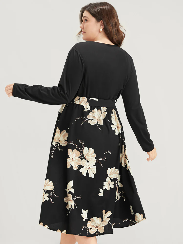 Floral Print Keyhole Round Neck Pocket Belted Dress - Image 7