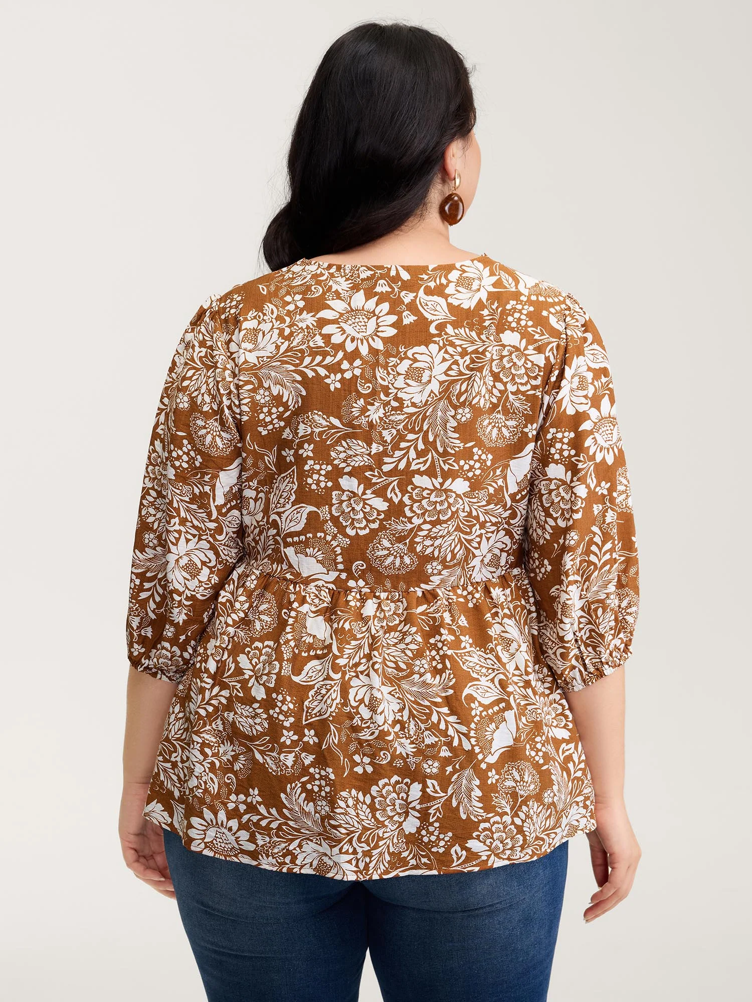 Floral Print Lace Neckline Pleated Blouse - Image 4