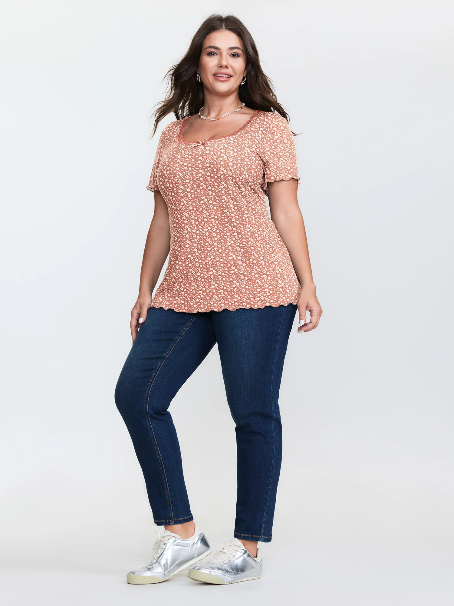 Floral Print Lace Neckline T-Shirt - Image 18