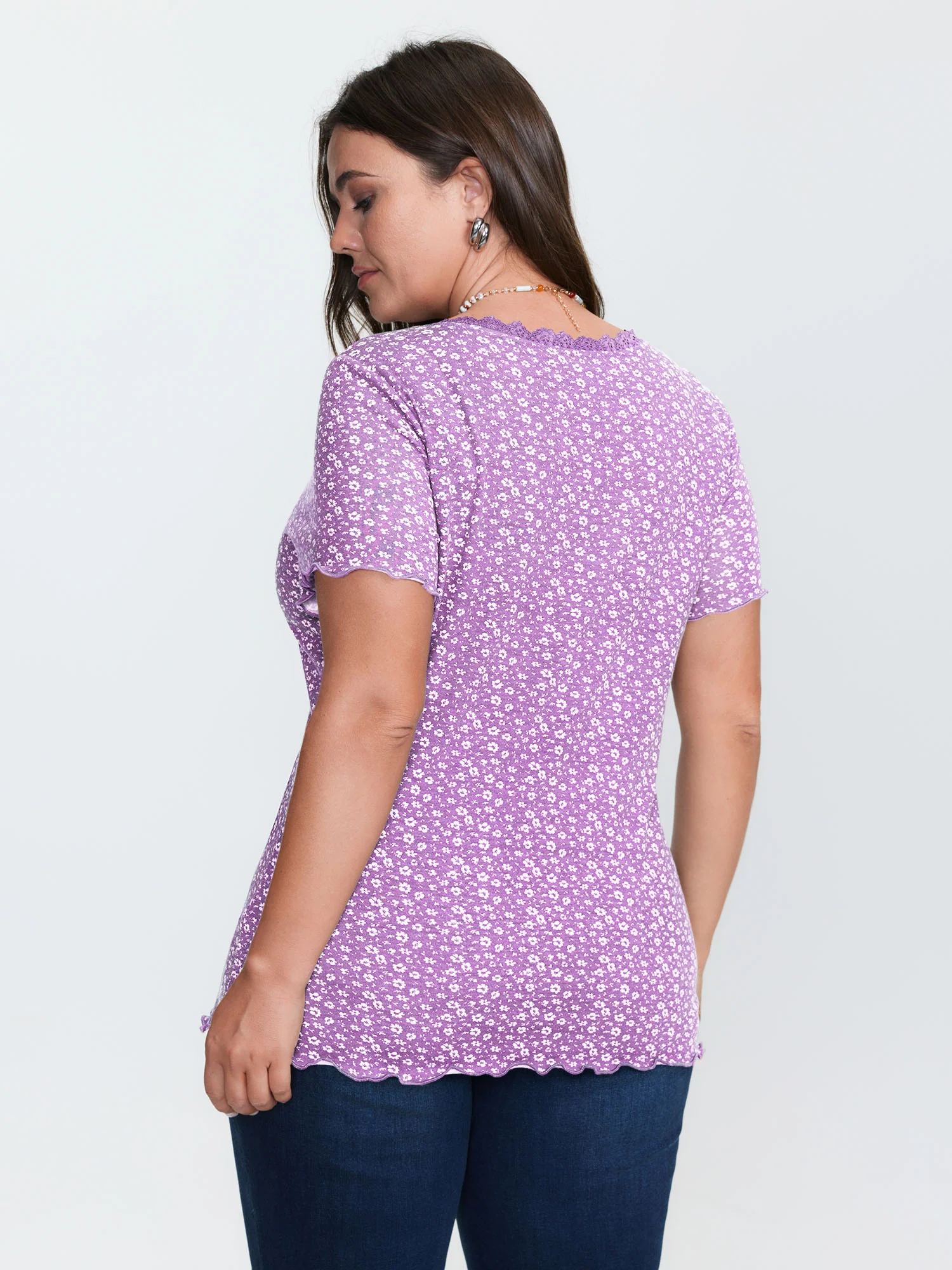 Floral Print Lace Neckline T-Shirt - Image 27