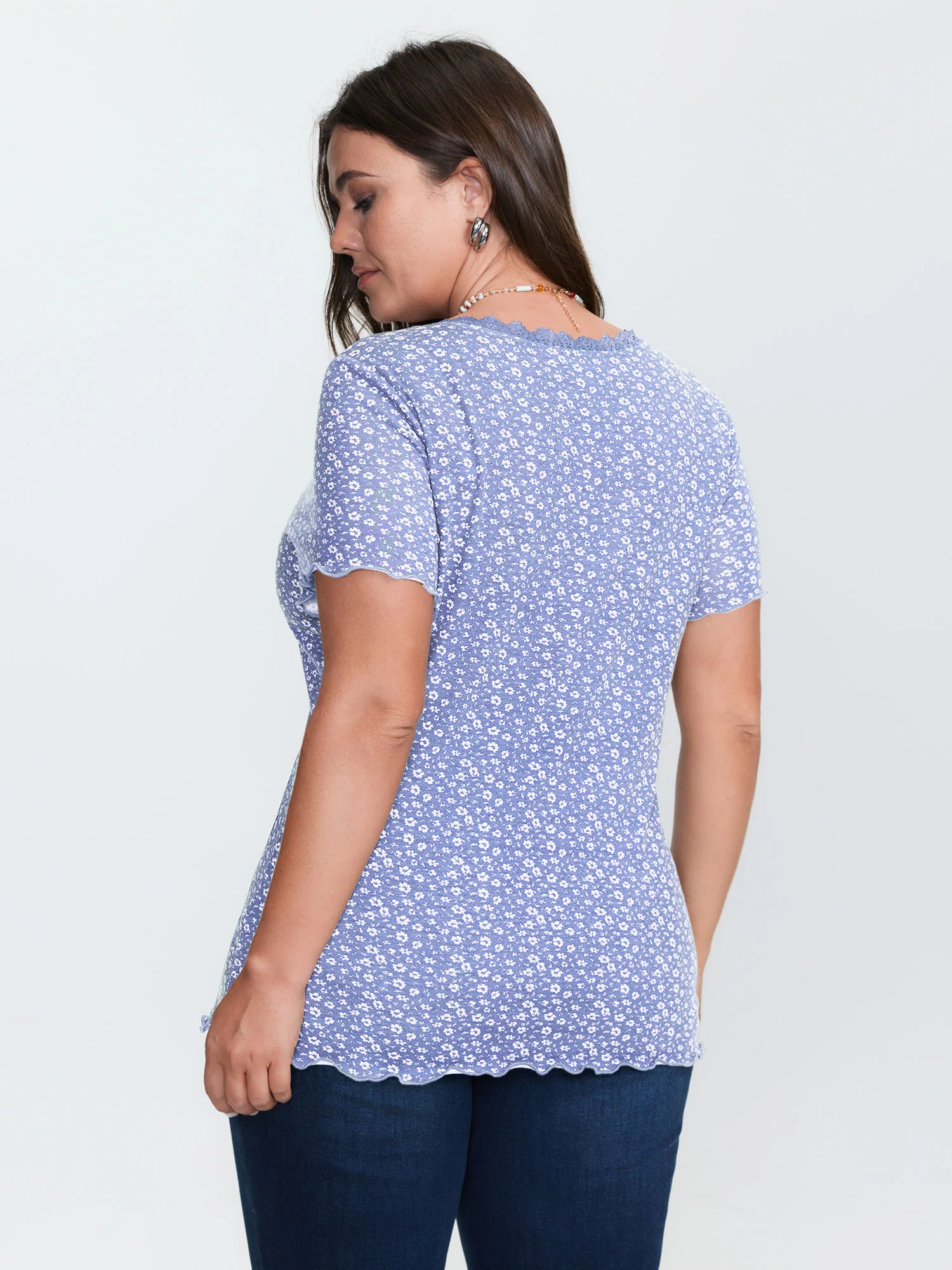Floral Print Lace Neckline T-Shirt - Image 31