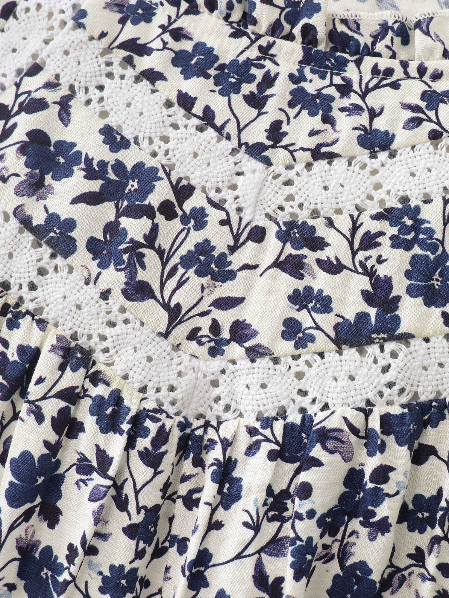 Floral Print Lace Trim Flowy Blouse - Image 5