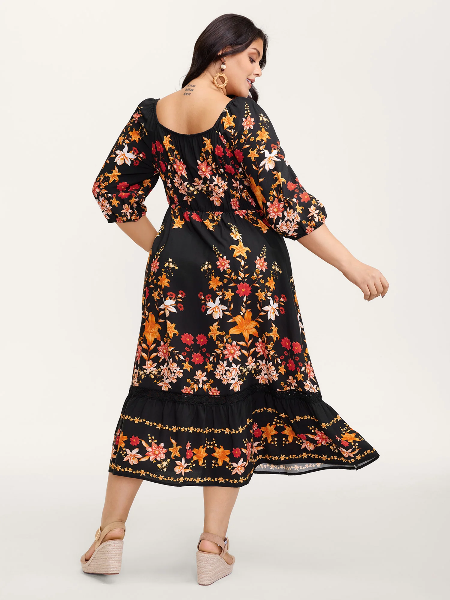 Floral Print Lace Trim Shirred Maxi Dress - Image 4