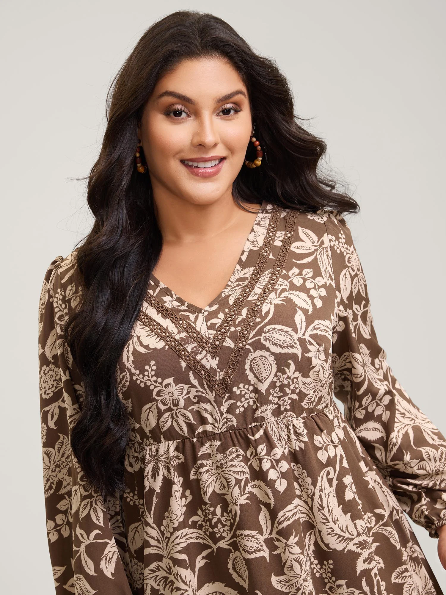 Floral Print Lace Trim V-Neck Midi Dress - Image 2