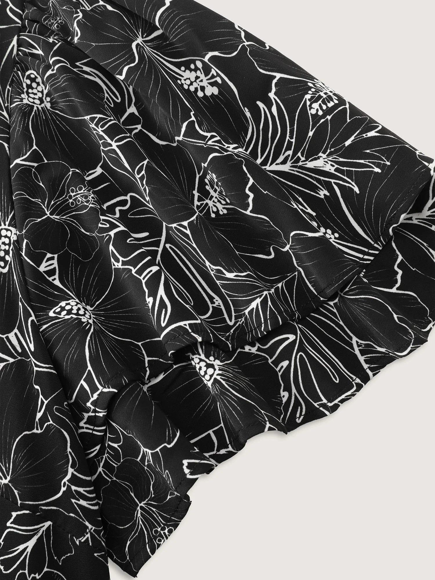 Floral Print Layered Ruffled Sleeve Blouse - Image 6