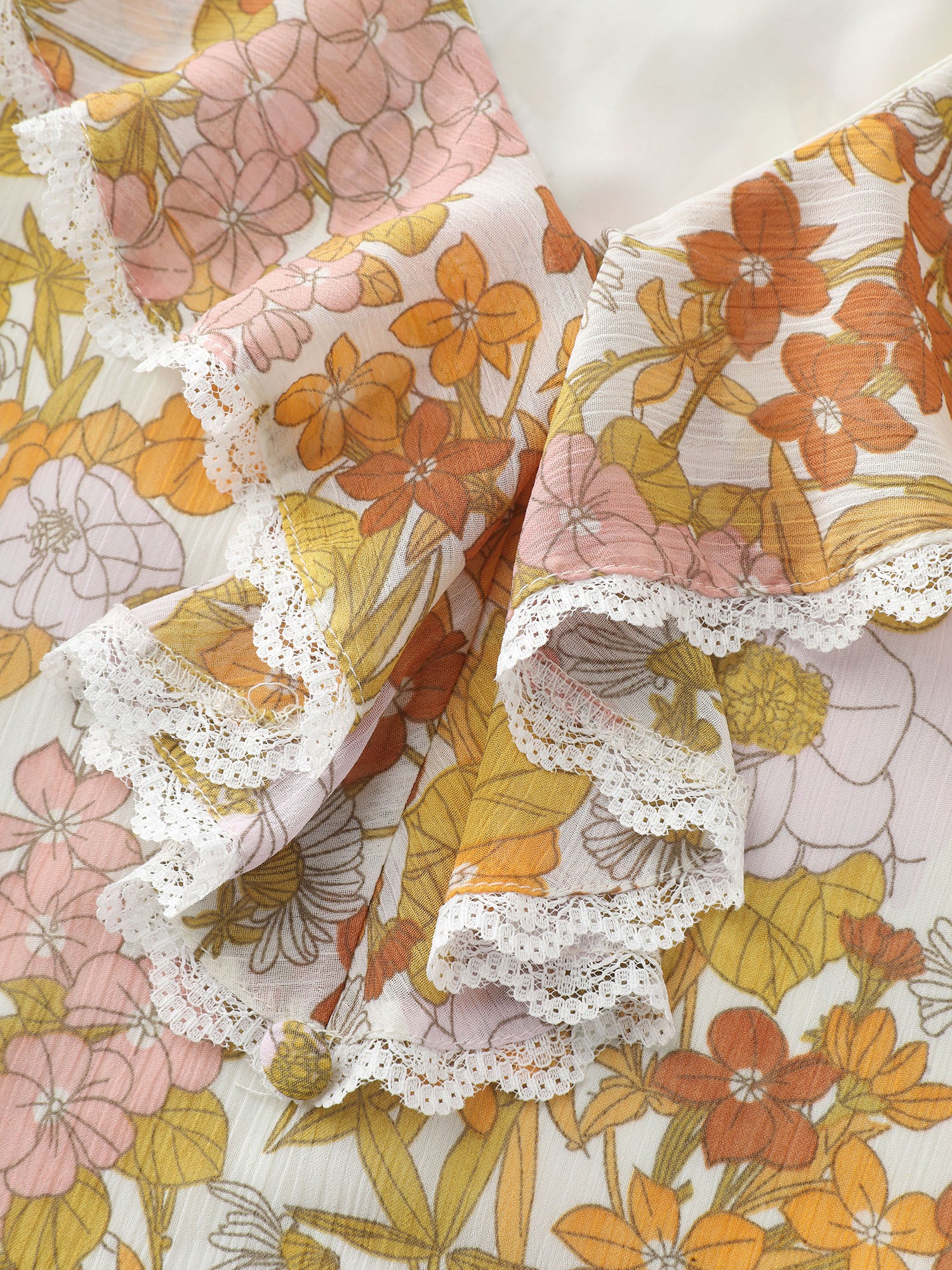 Floral Print Lotus Leaf Neckline Blouse - Image 5