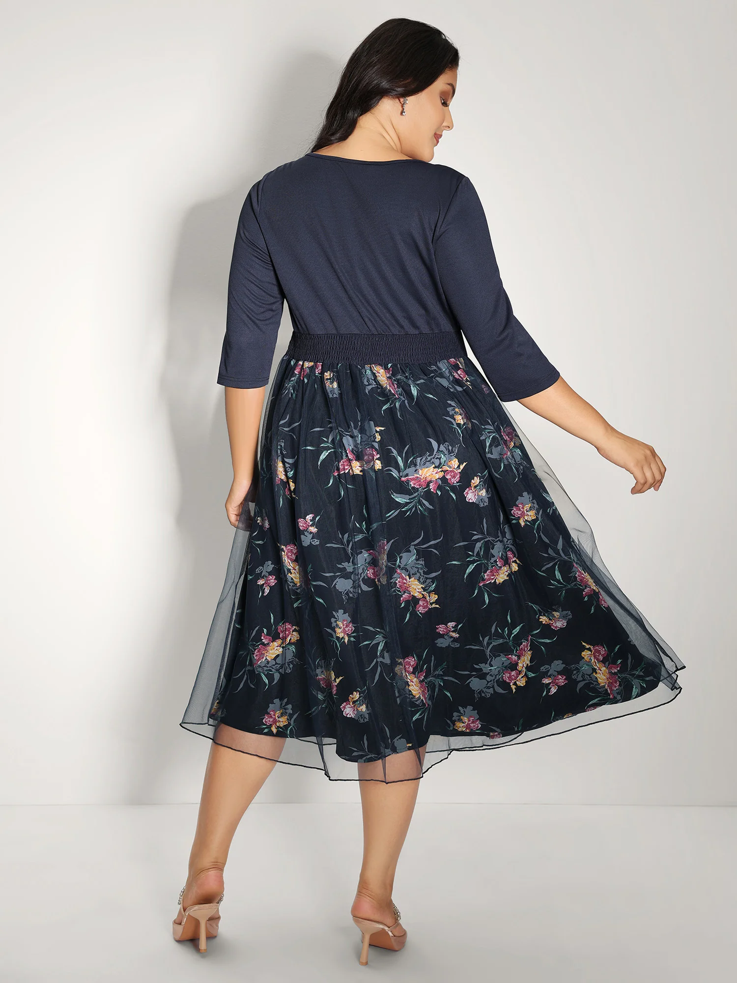 Floral Print Mesh Shirred Waist Midi Dress - Image 4