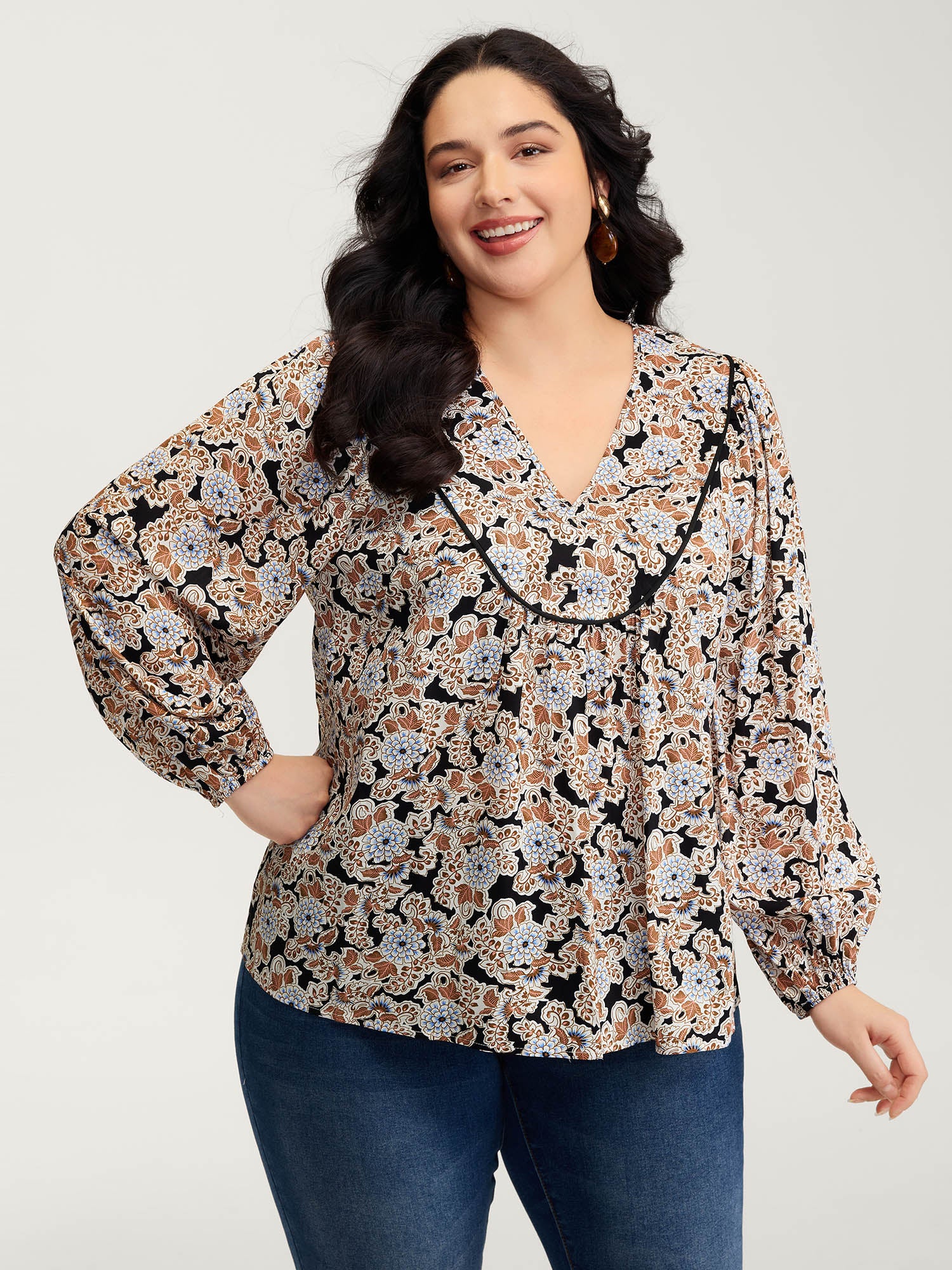Floral Print Pleated Flowy Blouse - Image 2