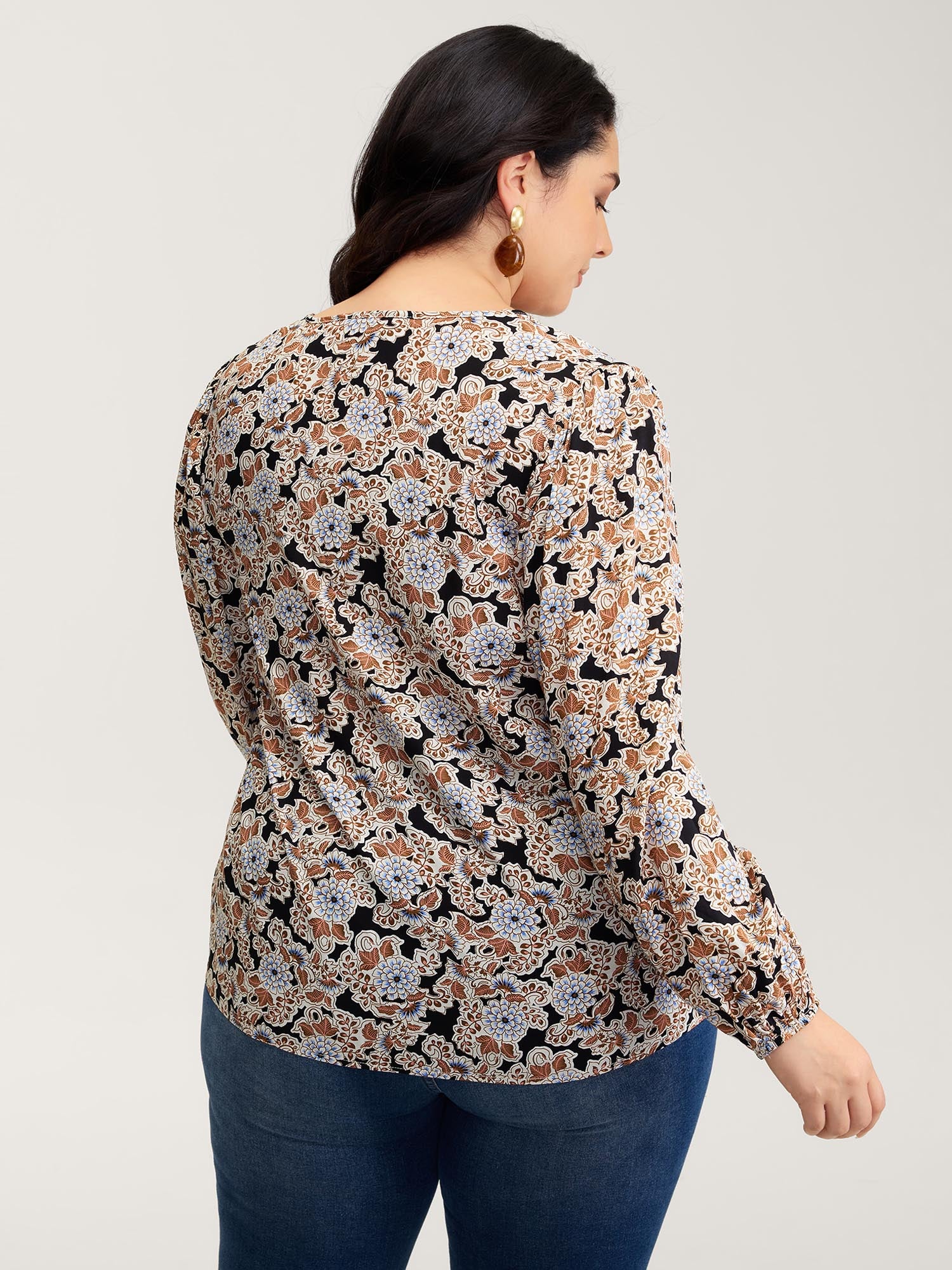Floral Print Pleated Flowy Blouse - Image 4