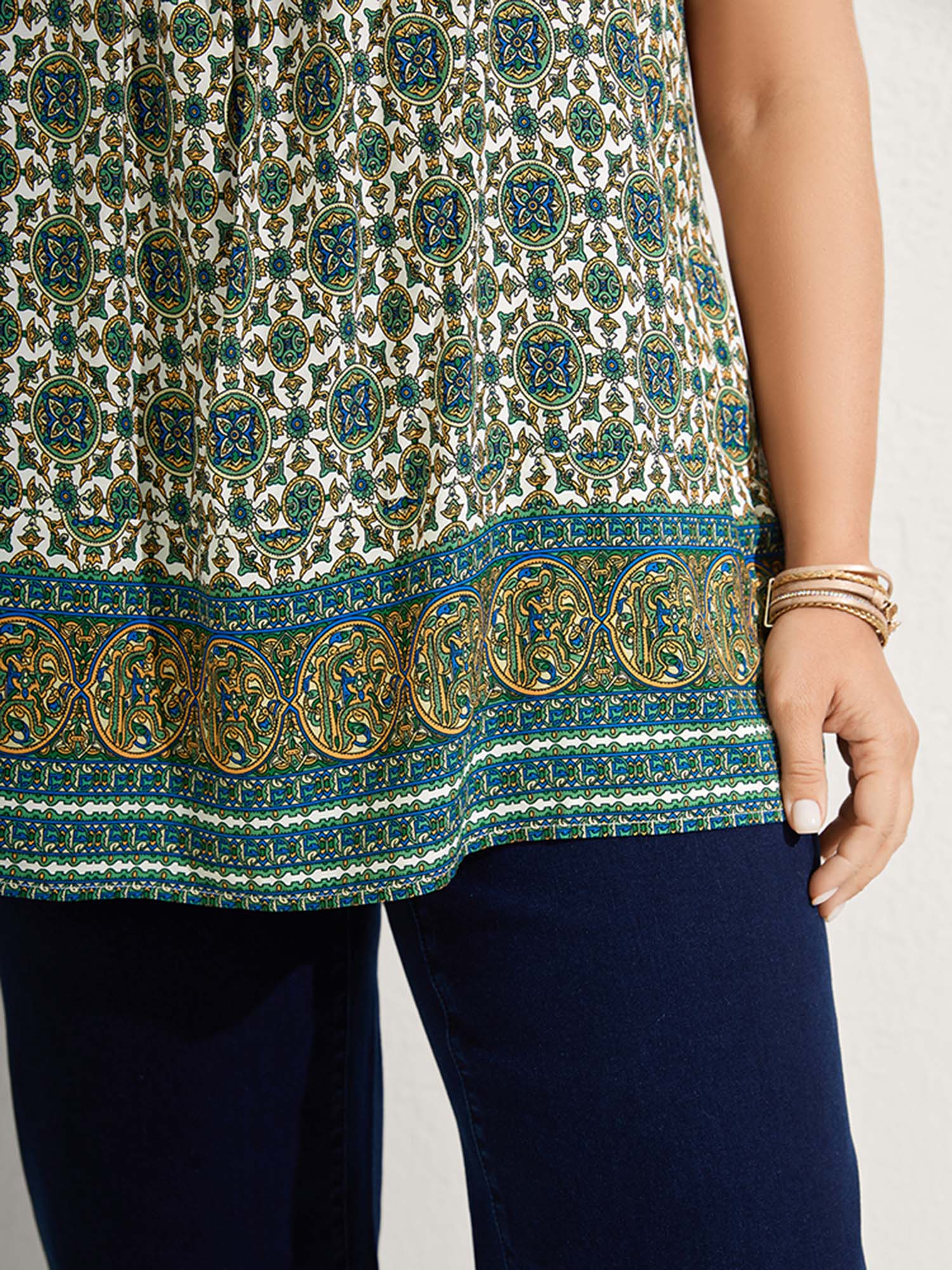 Floral Print Pleated Neckline Tank Top - Image 3