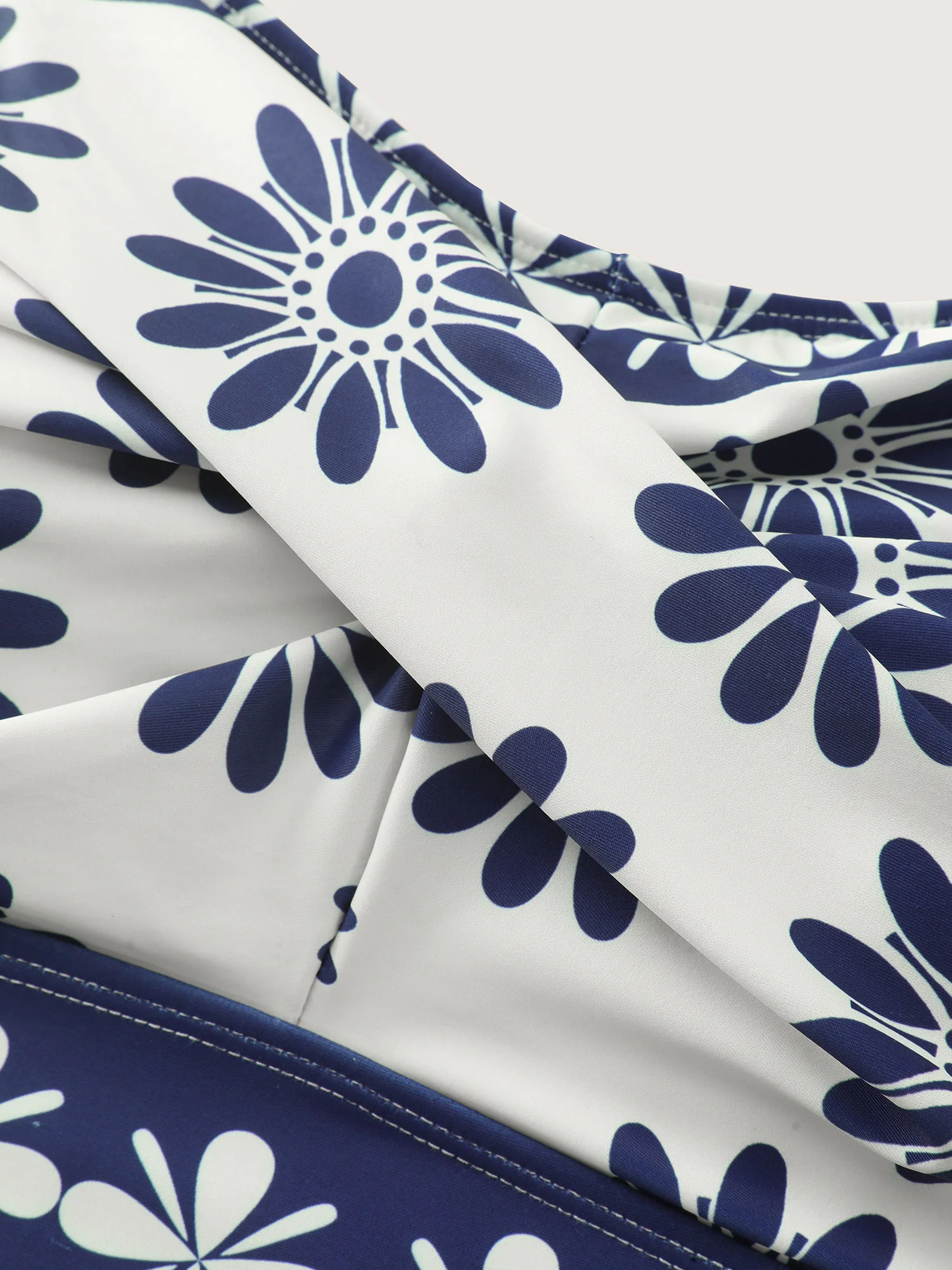 Floral Print Pockets Twist Swim Dress - Image 10