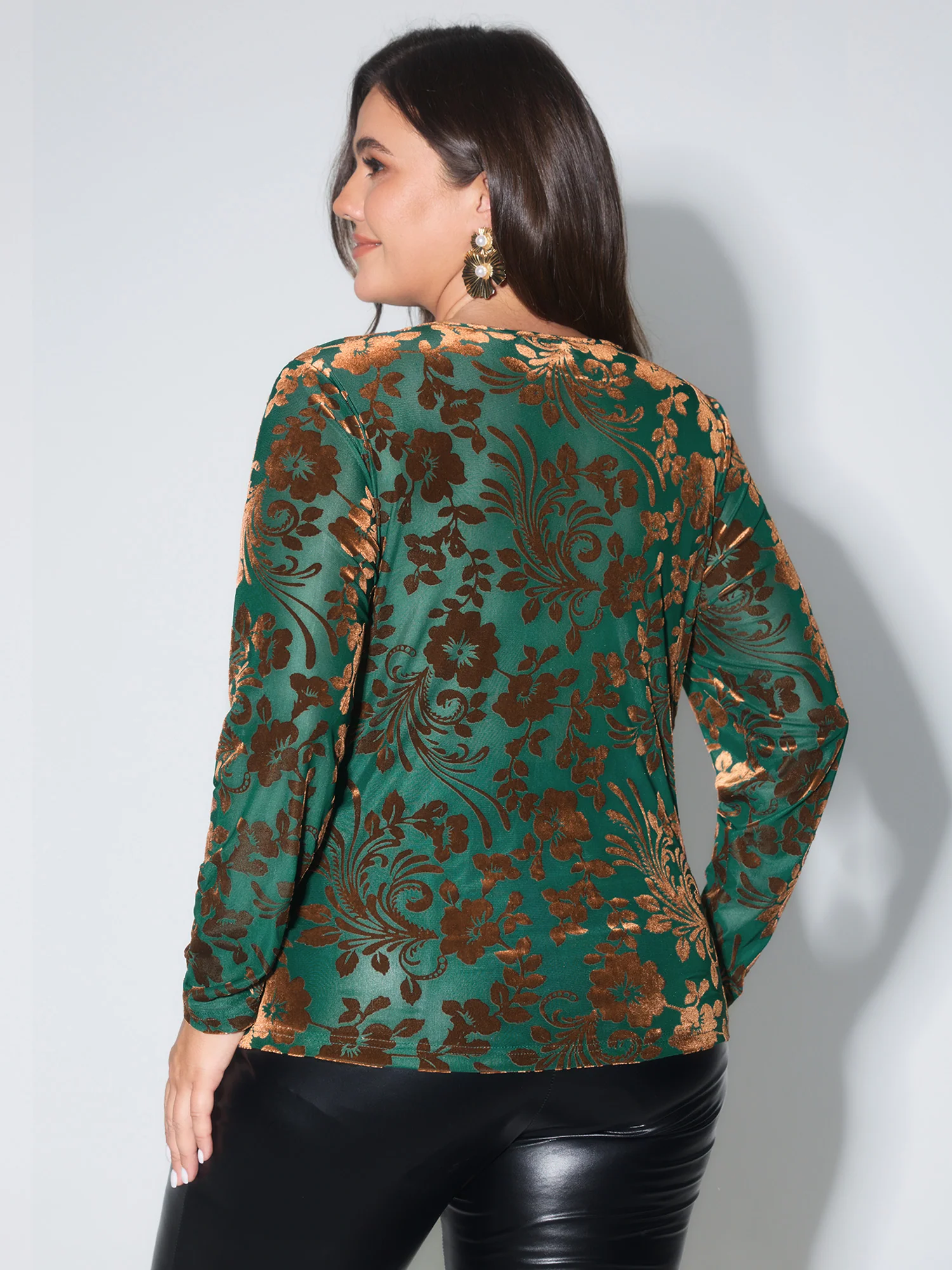Floral Print Round Neck Fitted Knit Top - Image 6