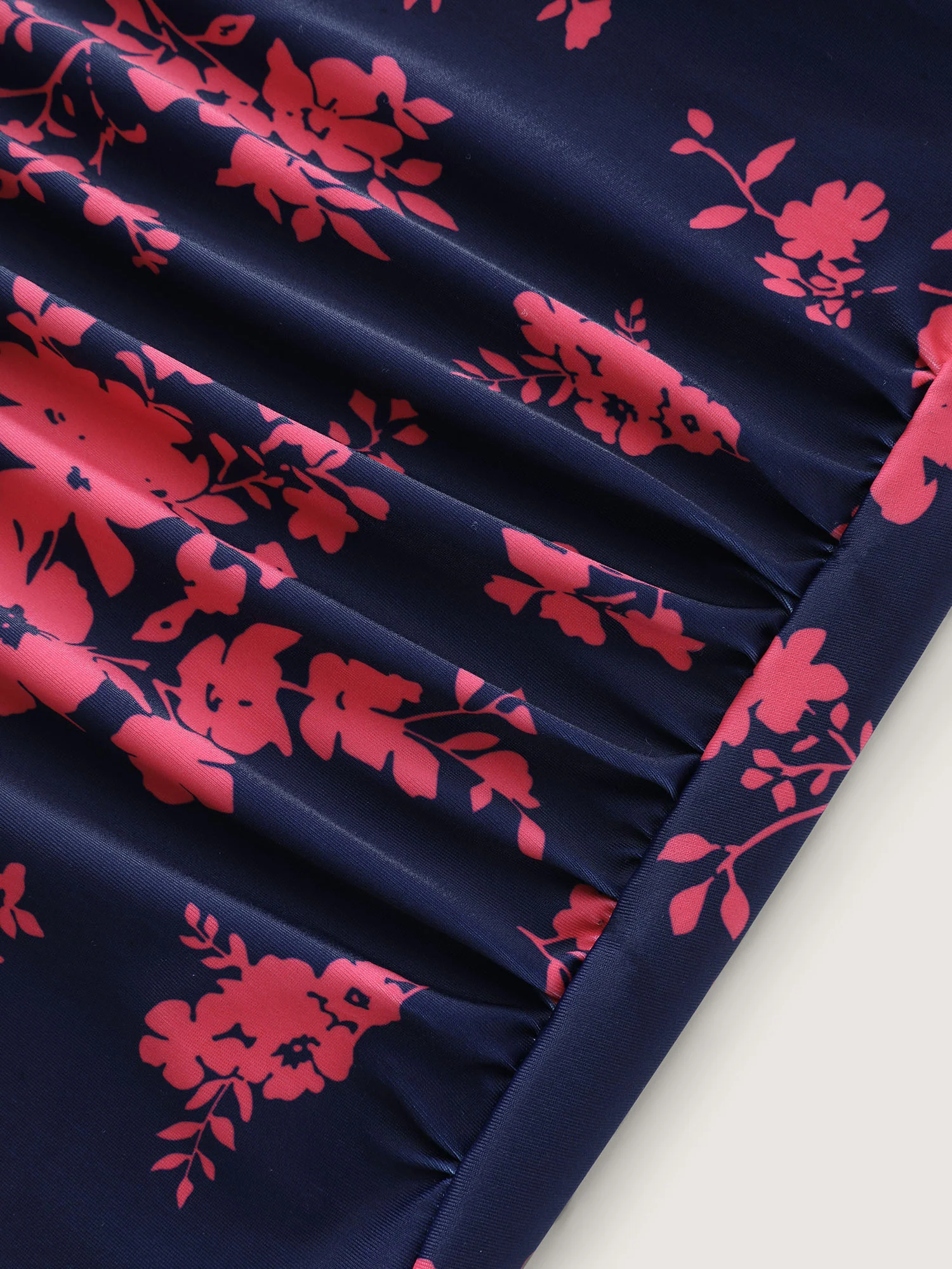 Floral Print Round Neck Shirred Swim Top - Image 7