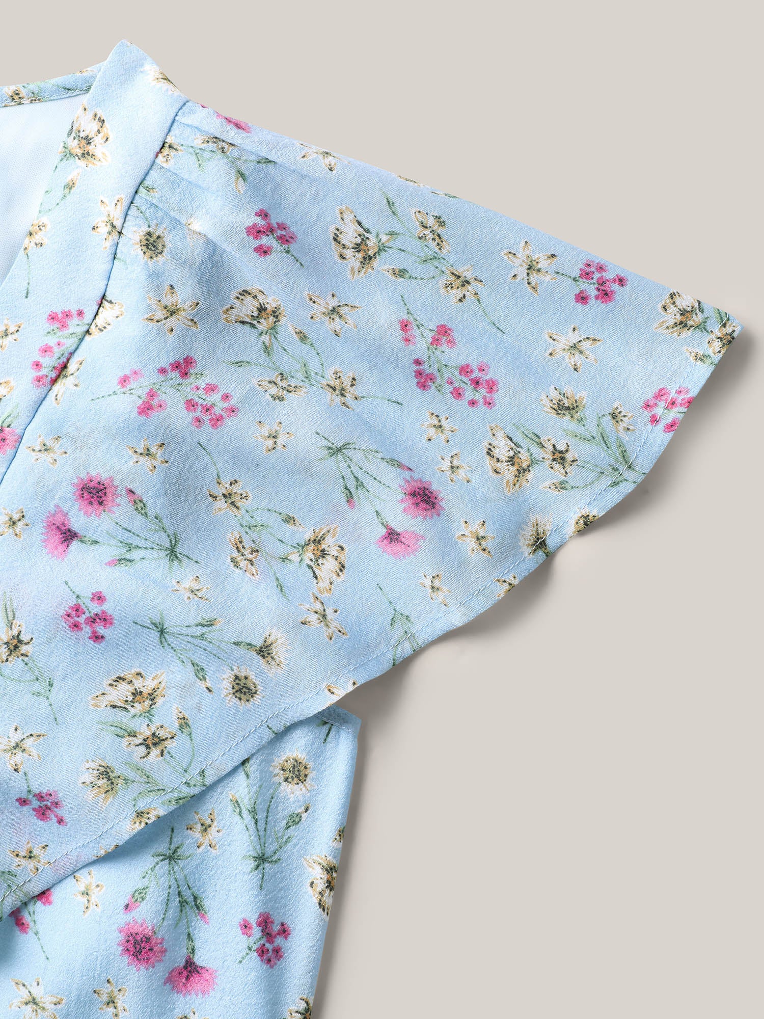 Floral Print Ruffled Flowy Blouse - Image 5