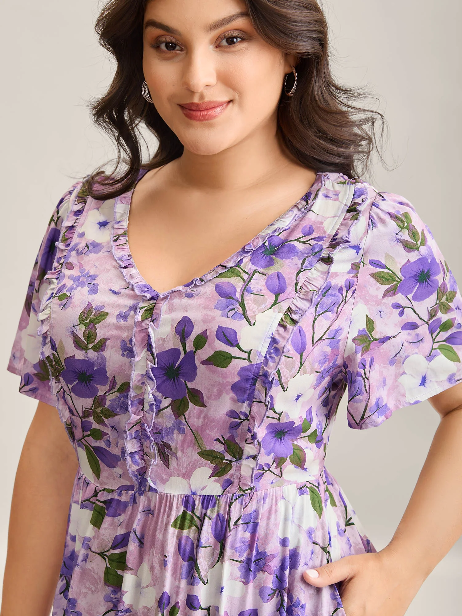 Floral Print Ruffled Neck Pockets Midi Dress - Image 2