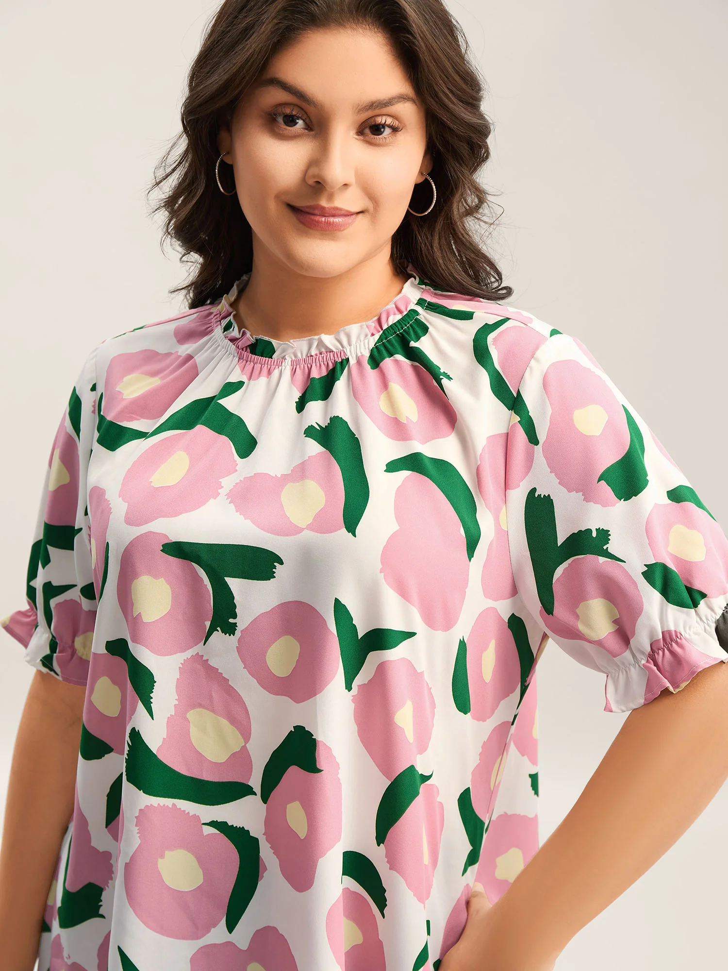 Floral Print Ruffled Neck Puffy Sleeve Blouse - Image 2