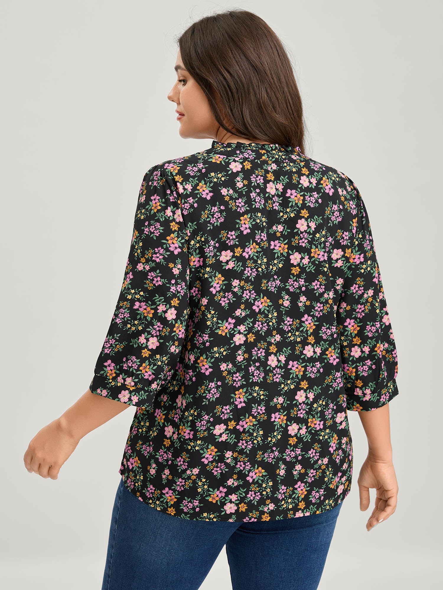 Floral Print Ruffled Neckline Flowy Blouse - Image 4