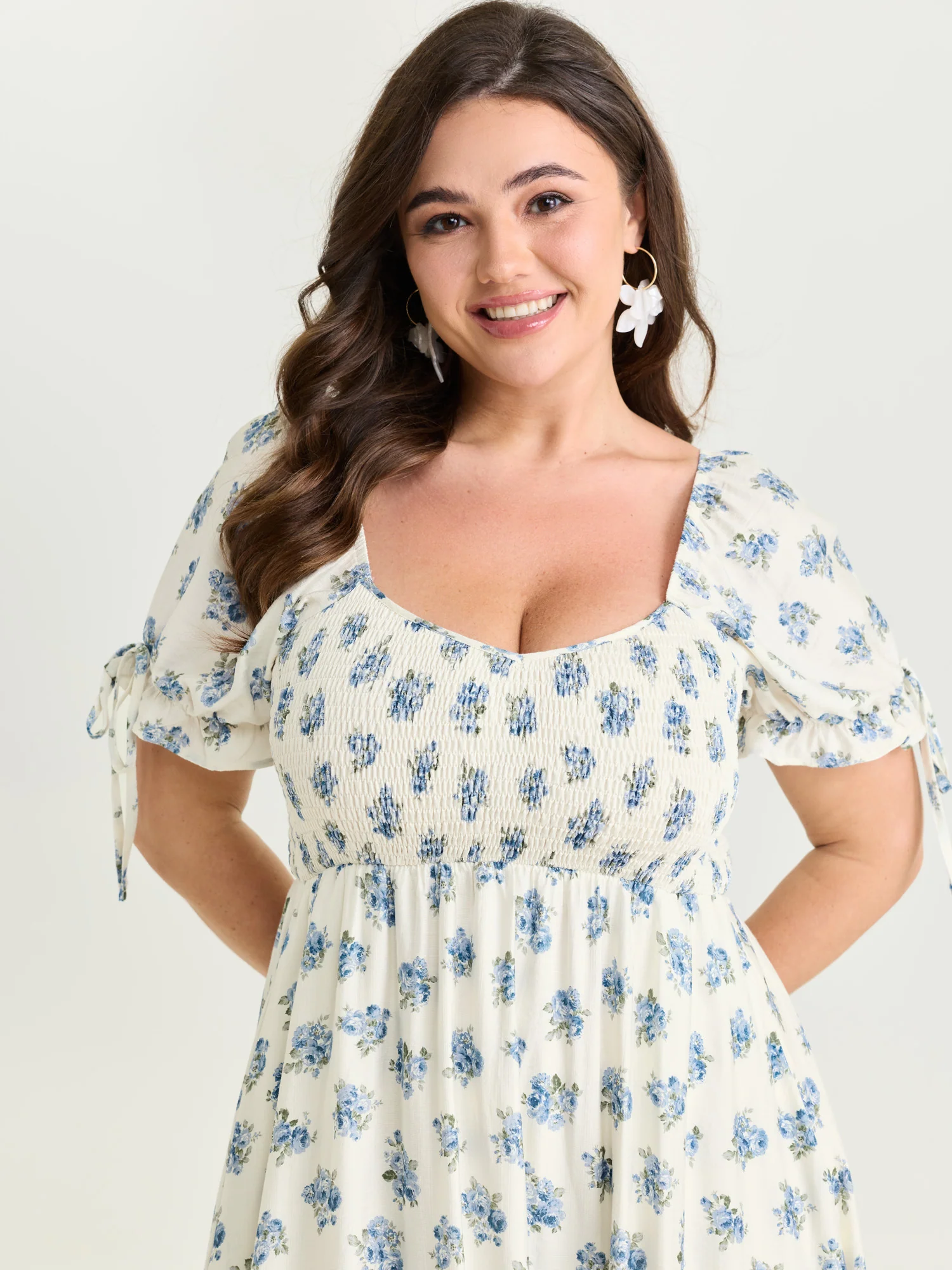Floral Print Shirred Bodice Sleeve-Tie Maxi Dress - Image 2