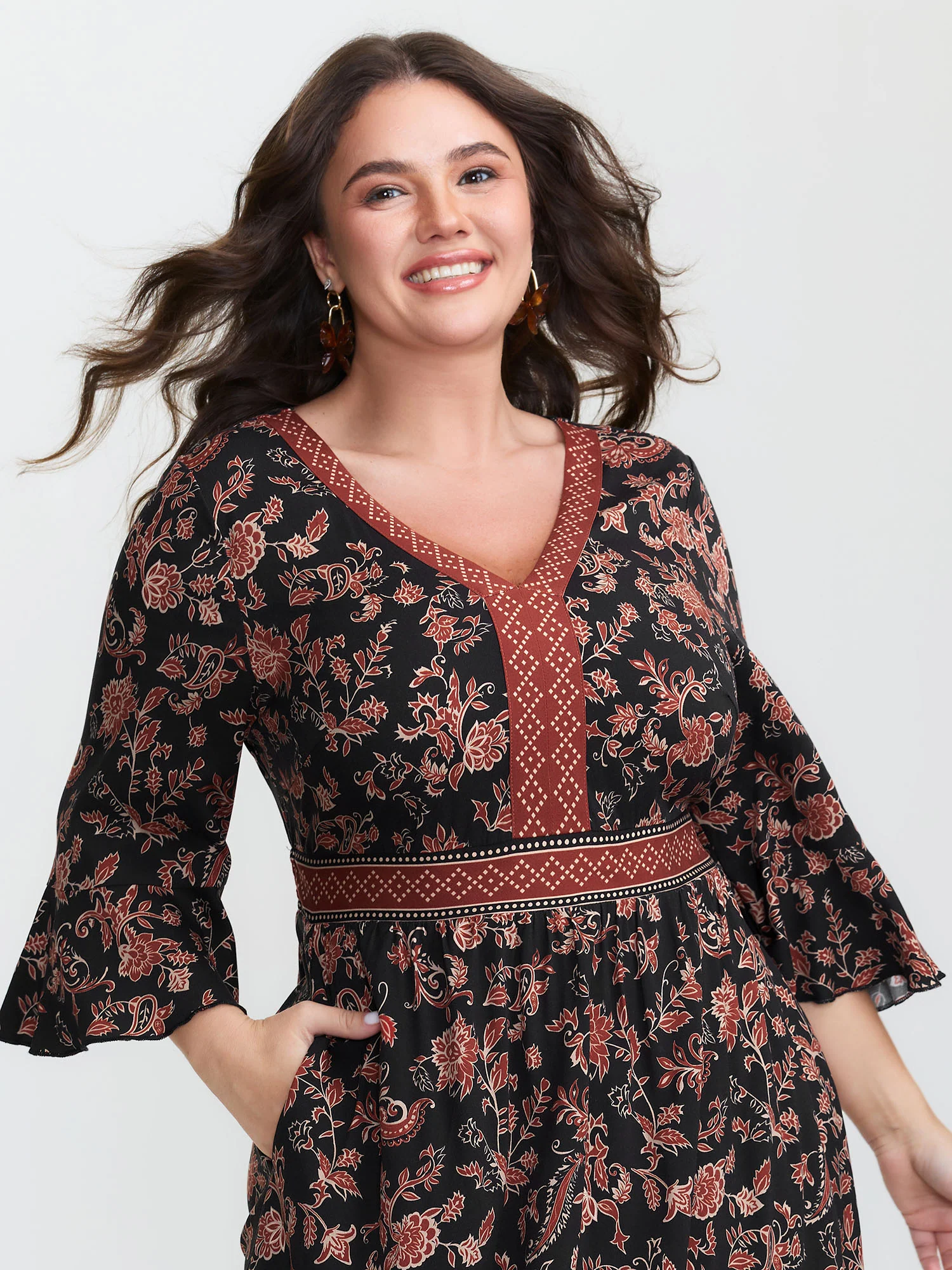 Floral Print Shirred Contrast Pockets Maxi Dress - Image 2