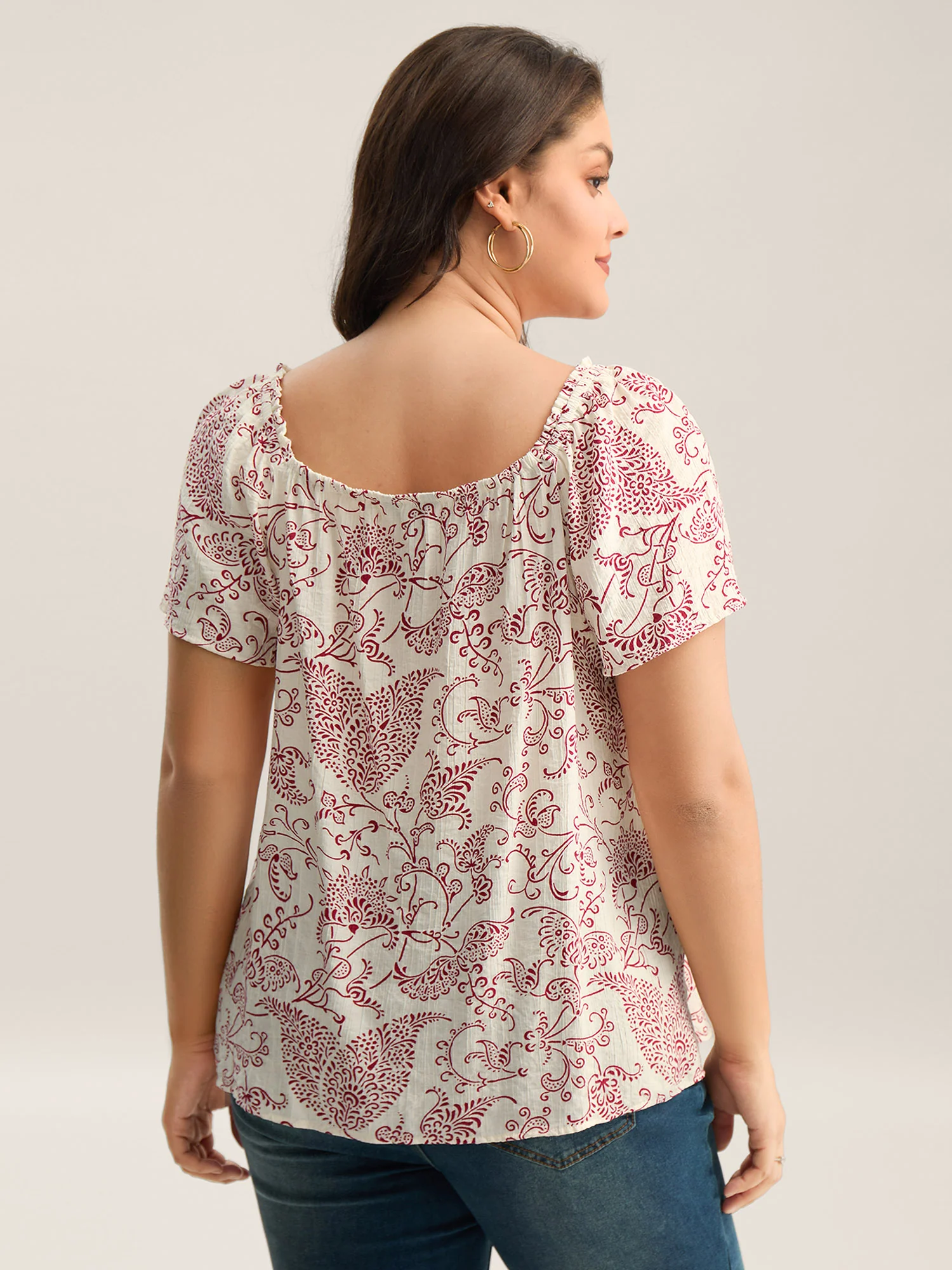 Floral Print Shirred Neck Flowy Blouse - Image 4
