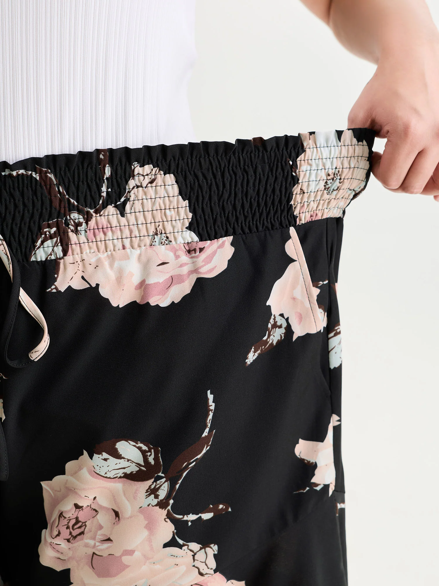Floral Print Shirred Waist Drawstring Pants - Image 3