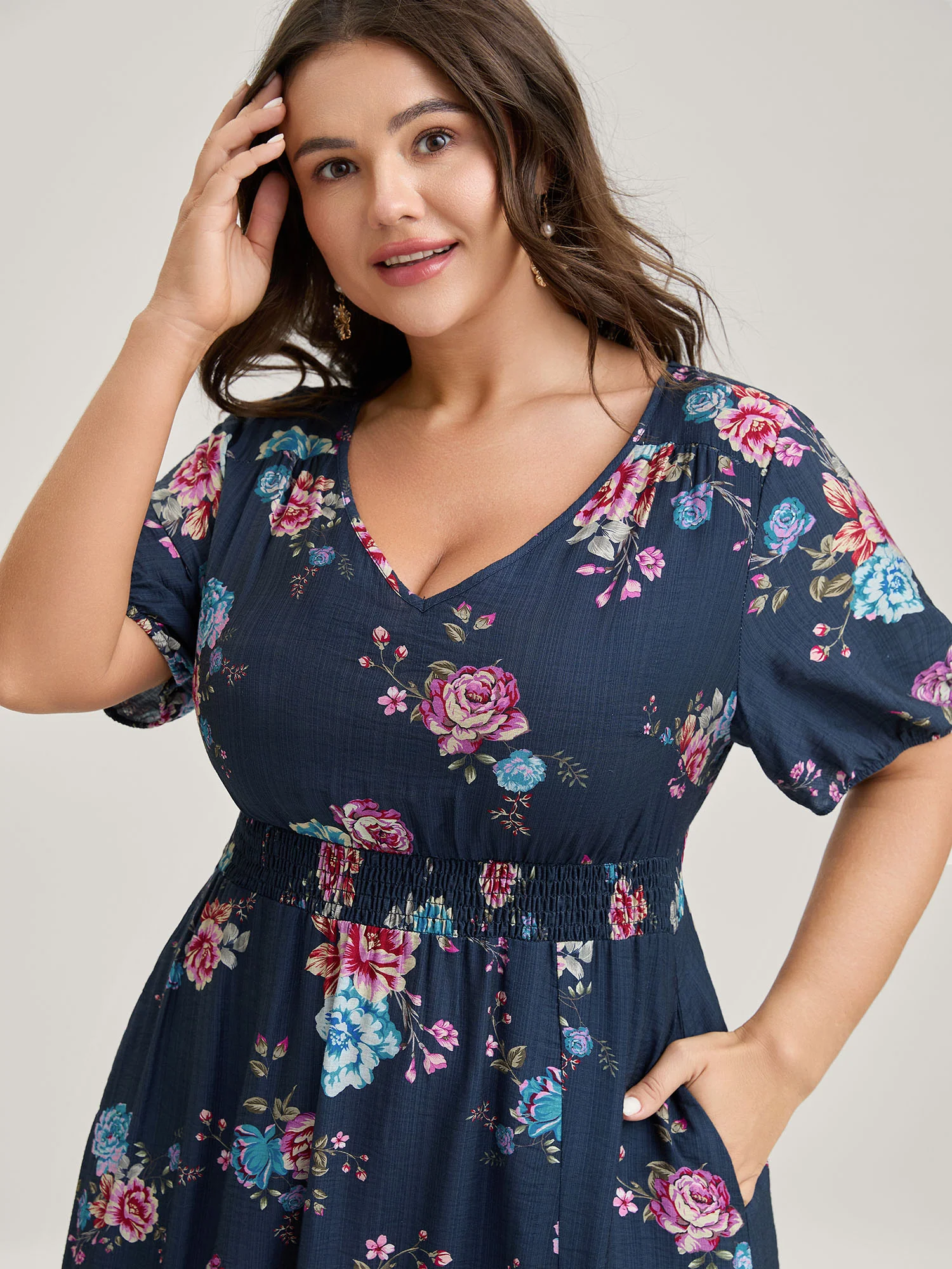 Floral Print Shirred Waist Slit Midi Dress - Image 2