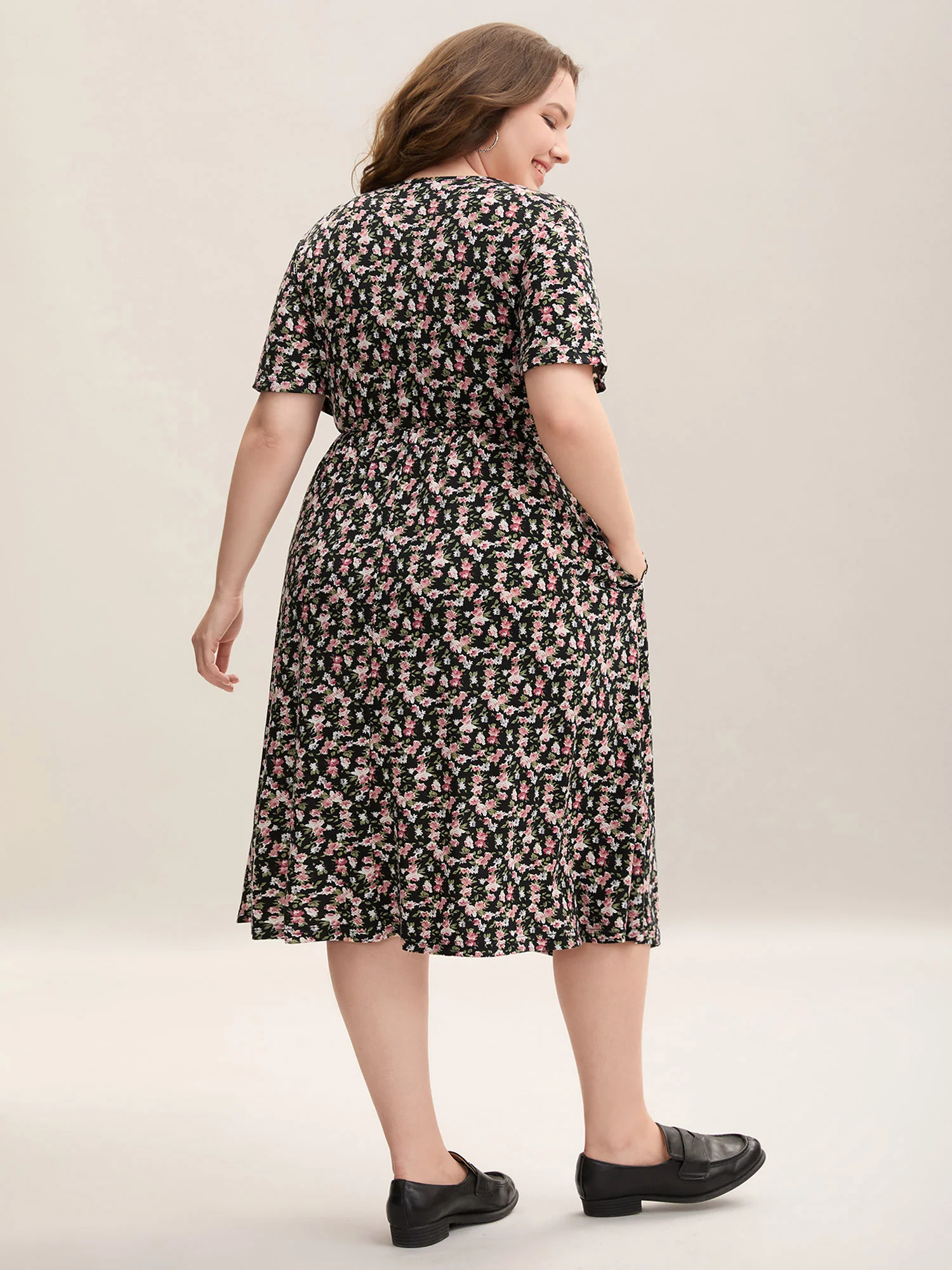 Floral Print Square Neck Straight-Fit Midi Dress - Image 4