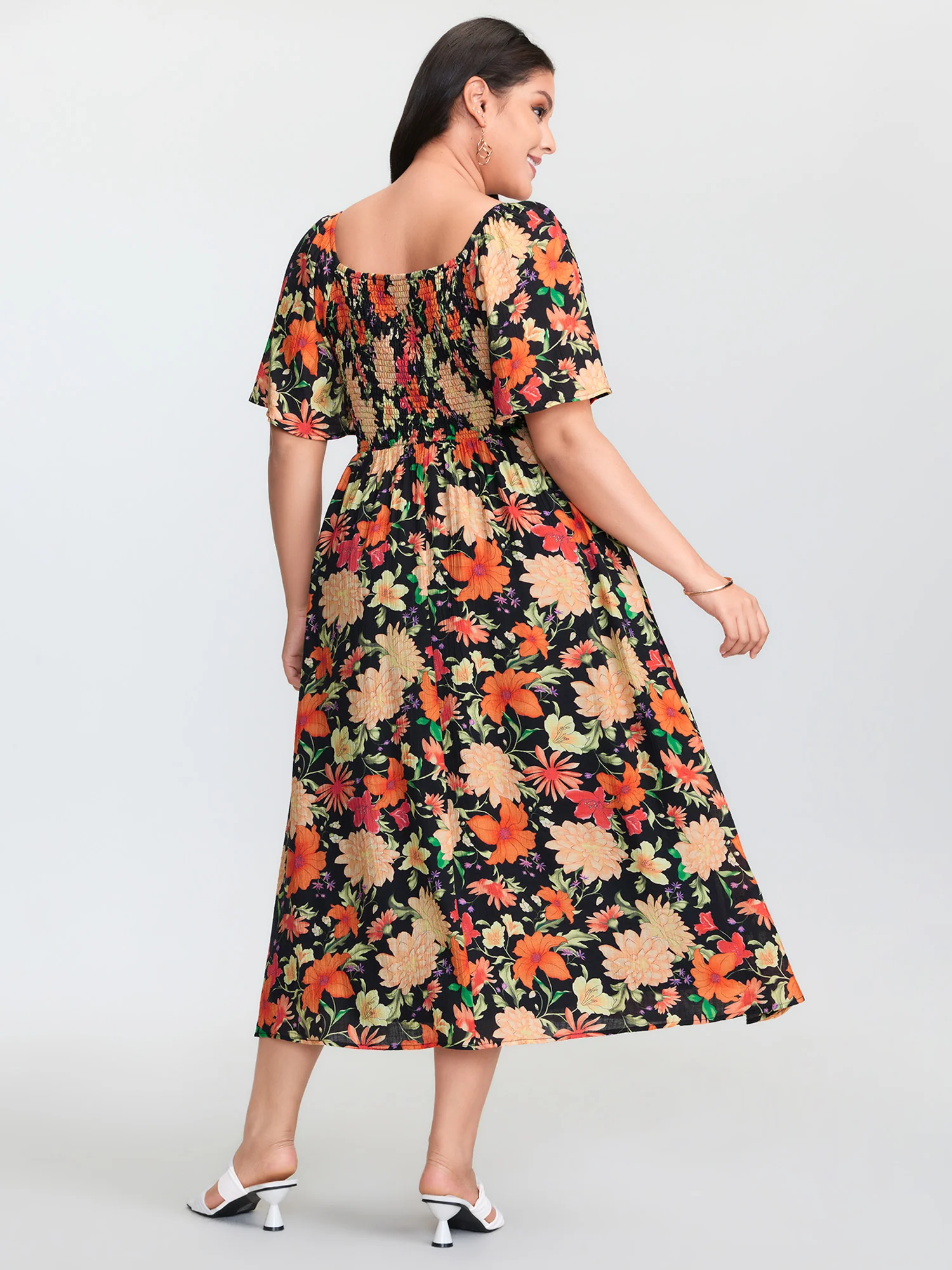 Floral Print Square Neckline Shirred Bodice Midi Dress - Image 4