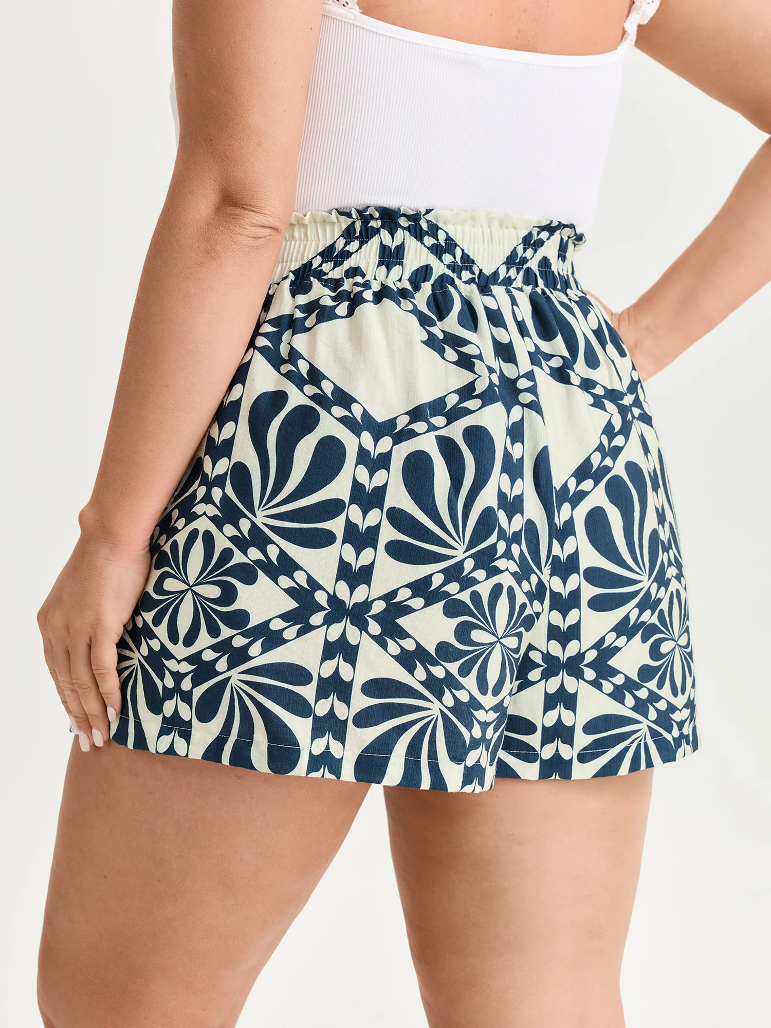 Floral Print Stretchy Waist-Tie Shorts - Image 5