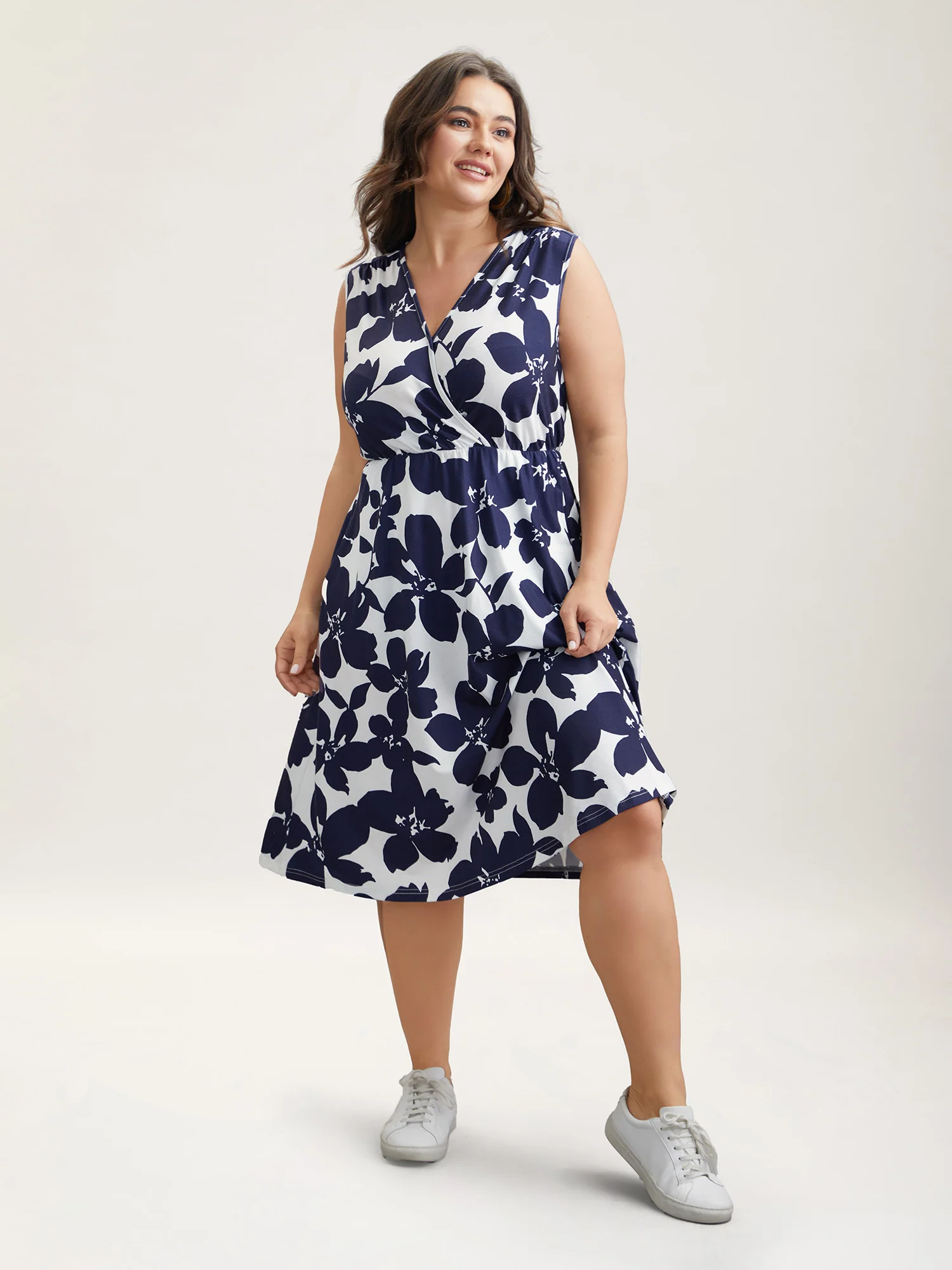 Floral Print Surplice Neck Midi Dress - Image 2
